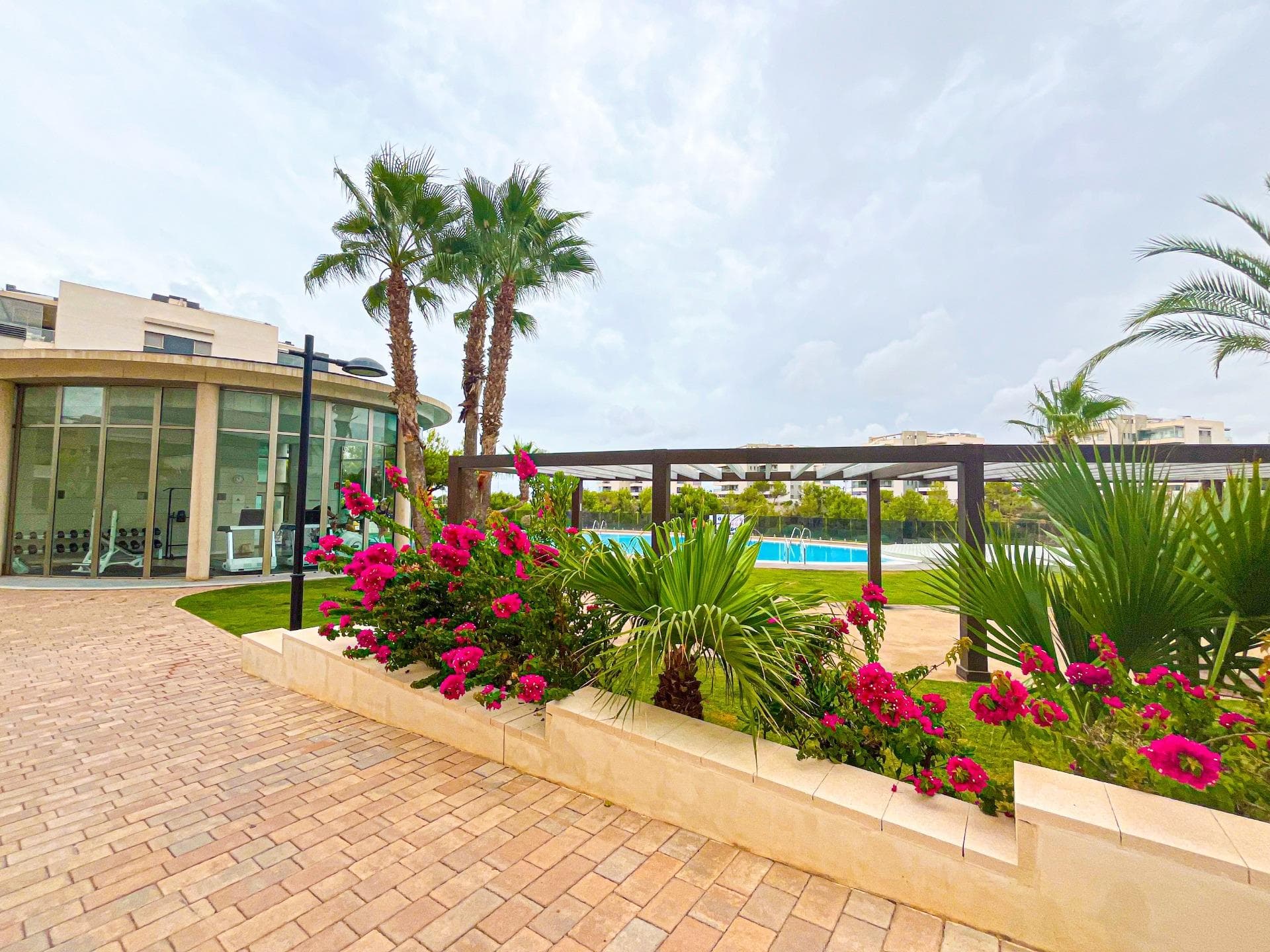 Apartamento Planta Media de 3 dormitorios en Orihuela Costa - 34