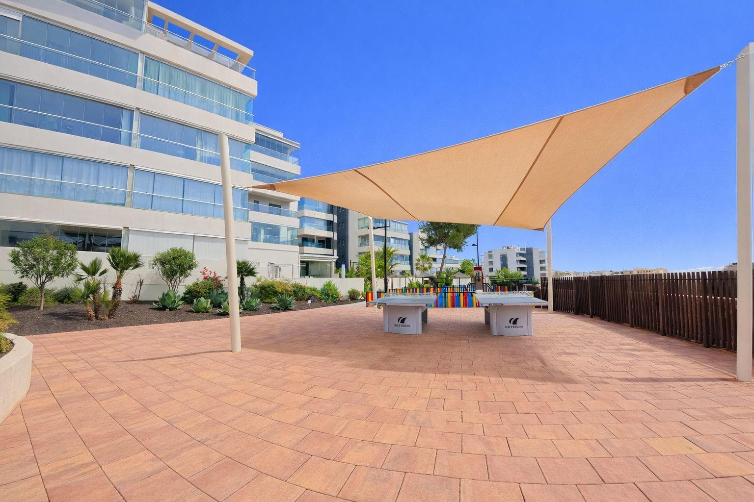 Apartamento Planta Media de 3 dormitorios en Orihuela Costa - 36