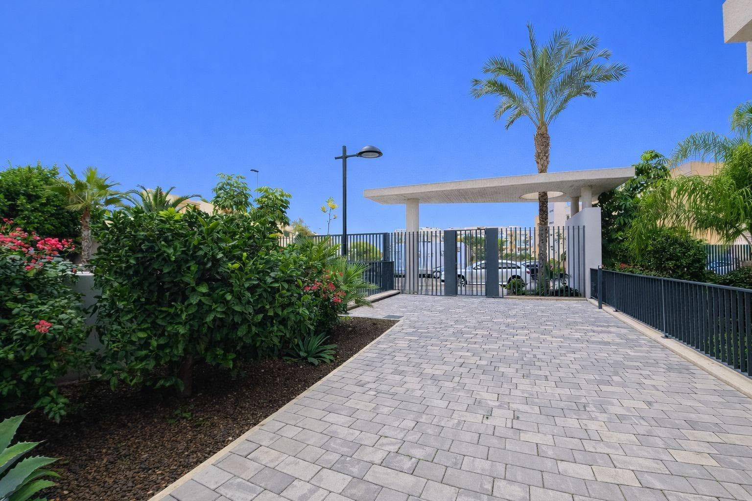Apartamento Planta Media de 3 dormitorios en Orihuela Costa - 37