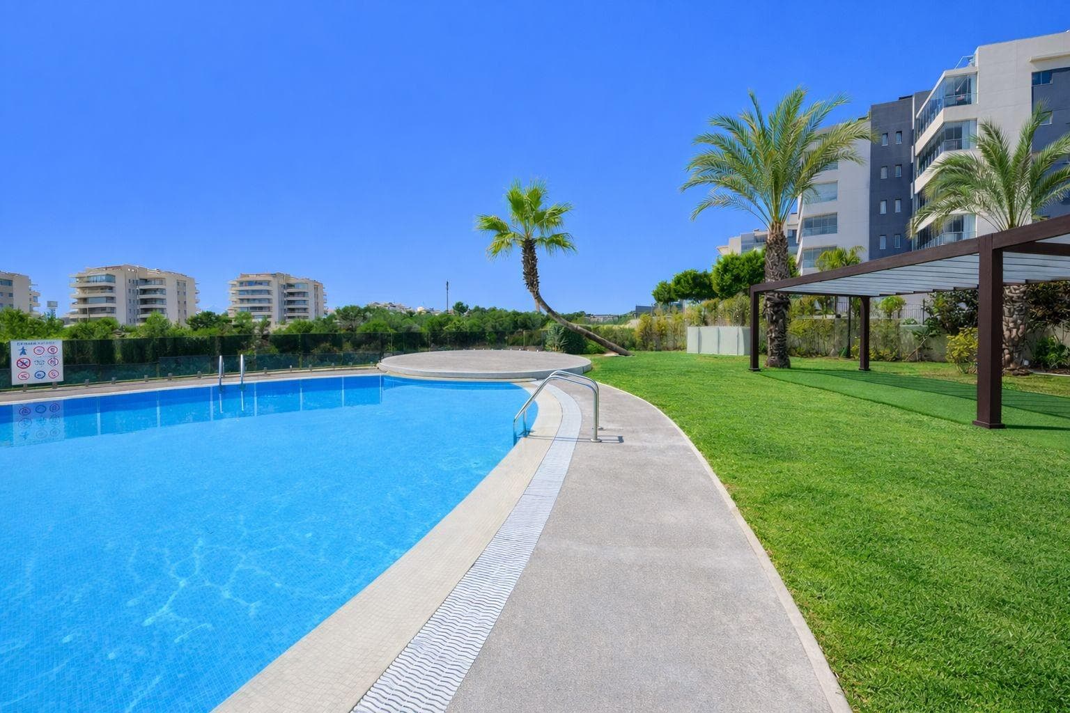 Apartamento Planta Media de 3 dormitorios en Orihuela Costa - 39