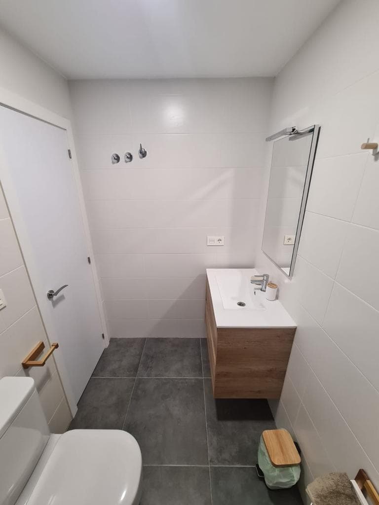 3 bed Middle Floor Apartment in Orihuela Costa - 11