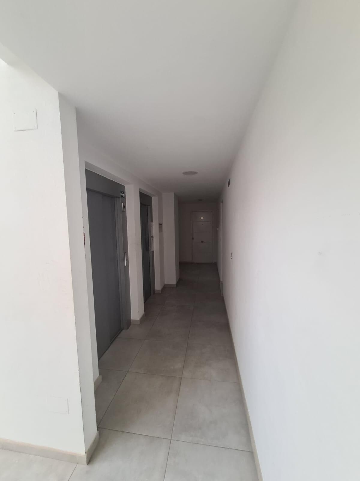 3 bed Middle Floor Apartment in Orihuela Costa - 28