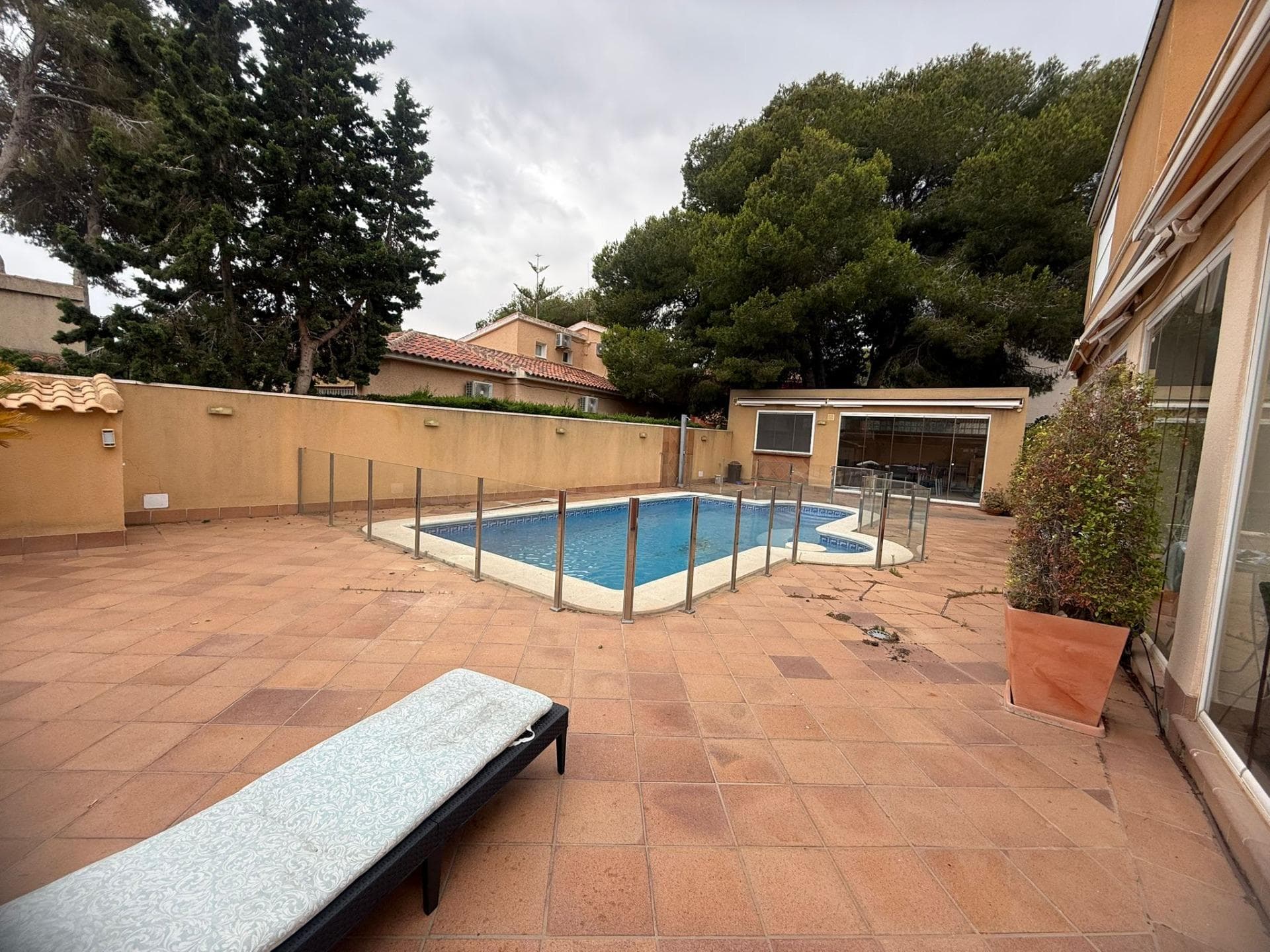 Adosada de 5 dormitorios en Orihuela Costa - 8