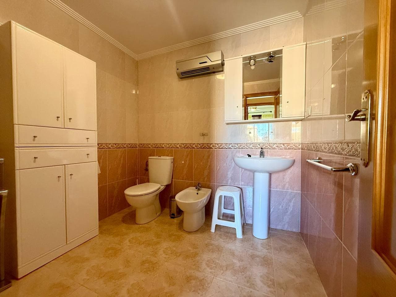 2 bed Middle Floor Apartment in Orihuela - 17