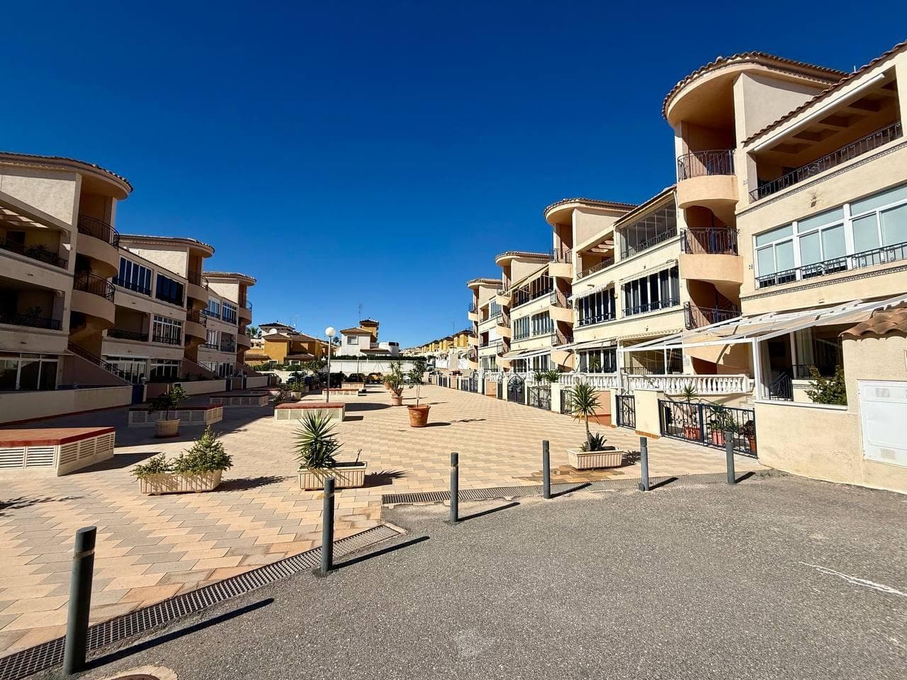 2 bed Middle Floor Apartment in Orihuela - 30