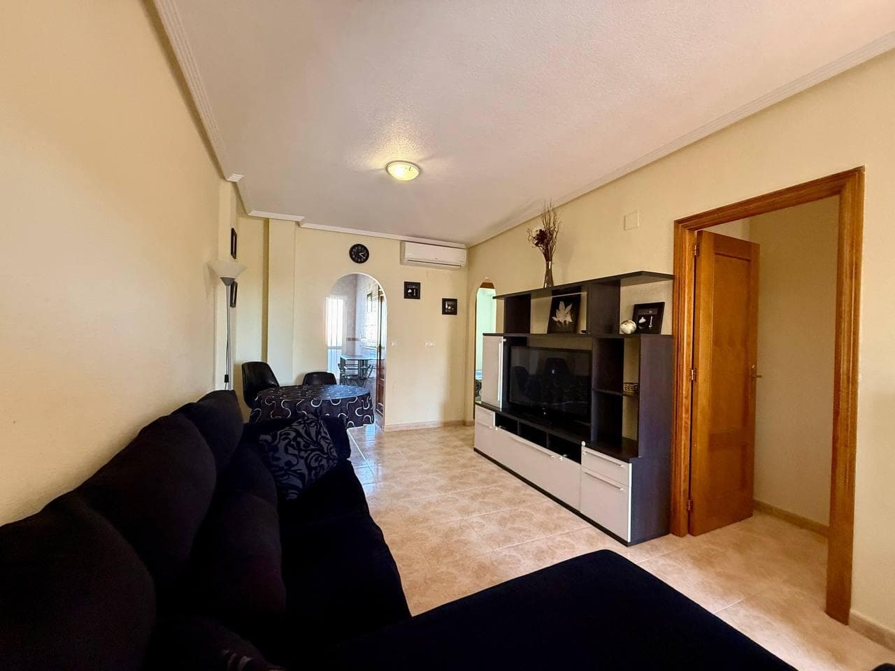 2 bed Middle Floor Apartment in Orihuela - 7