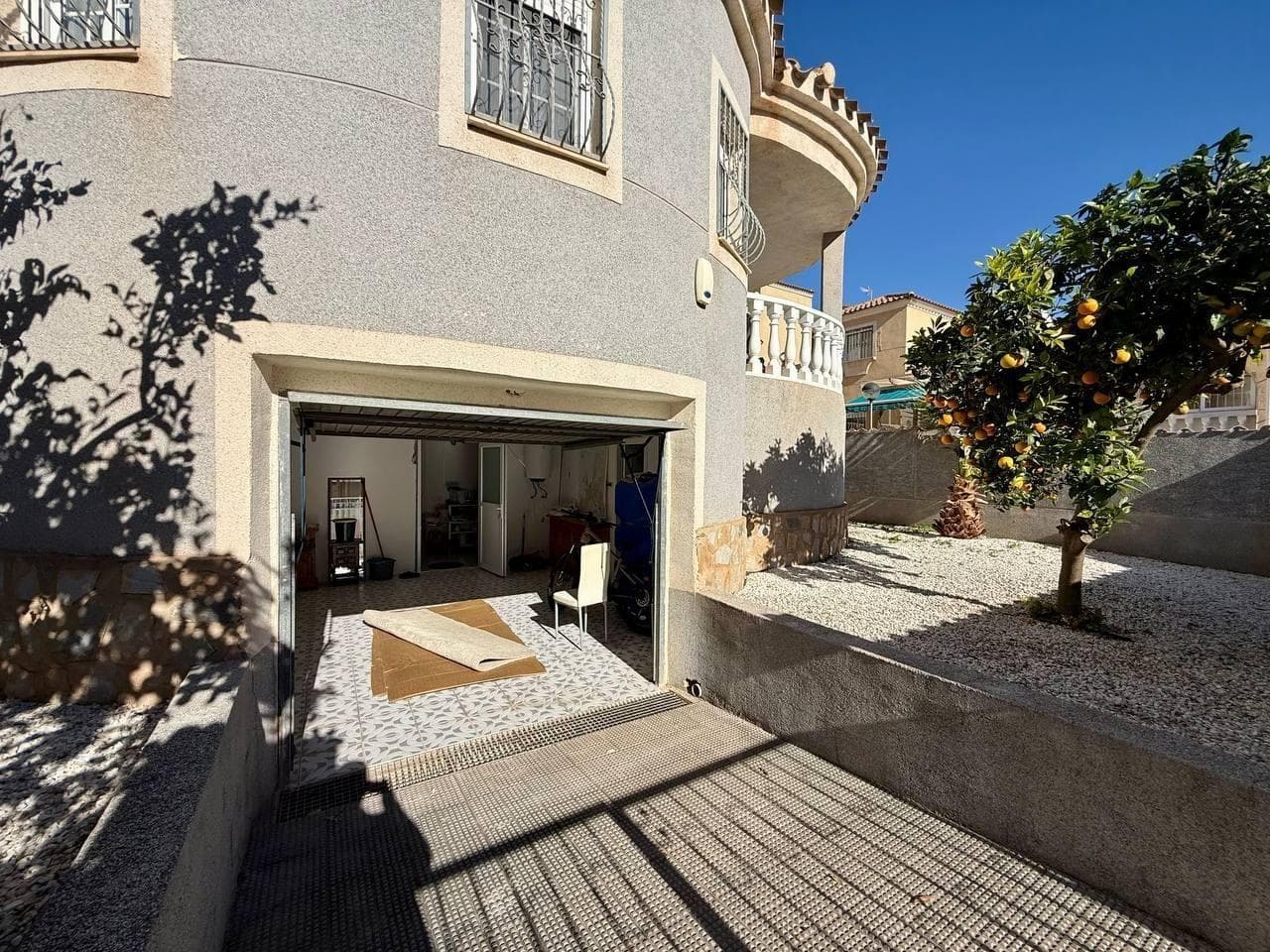 Vrijstaande Villa met 4 slaapkamers in Orihuela Costa - 11