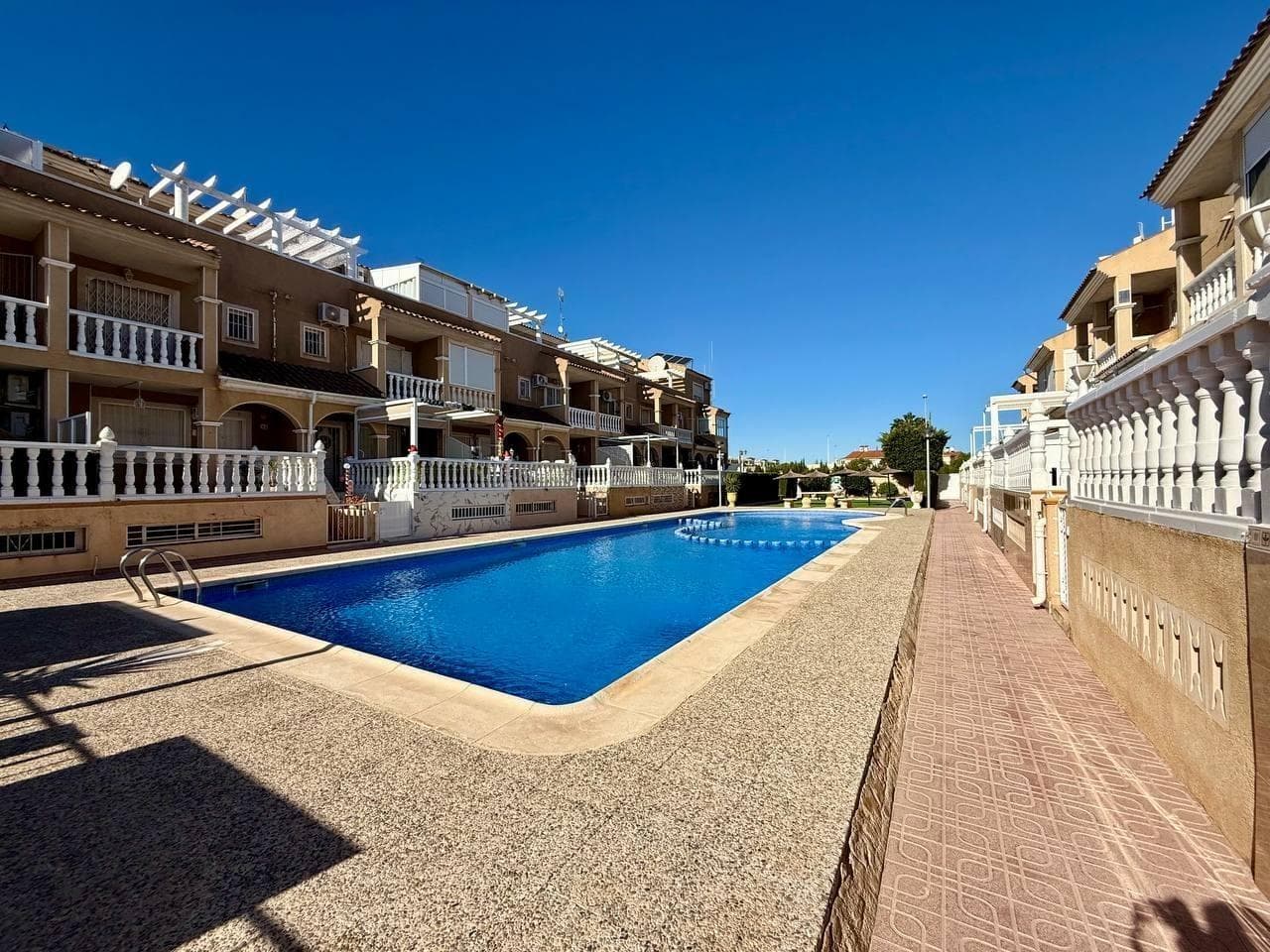 Vrijstaande Villa met 4 slaapkamers in Orihuela Costa - 19
