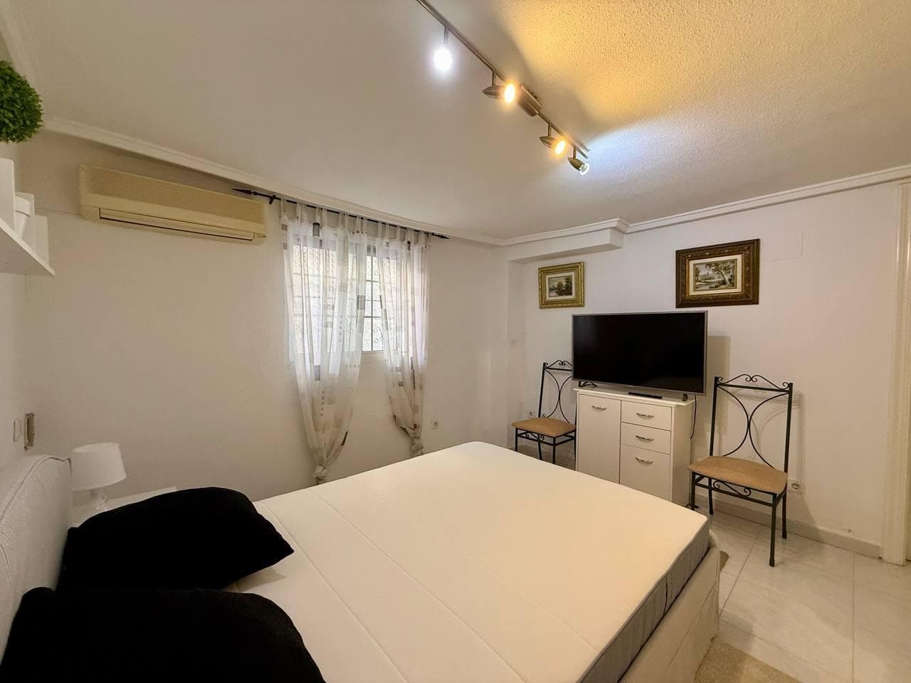 Vrijstaande Villa met 4 slaapkamers in Orihuela Costa - 39
