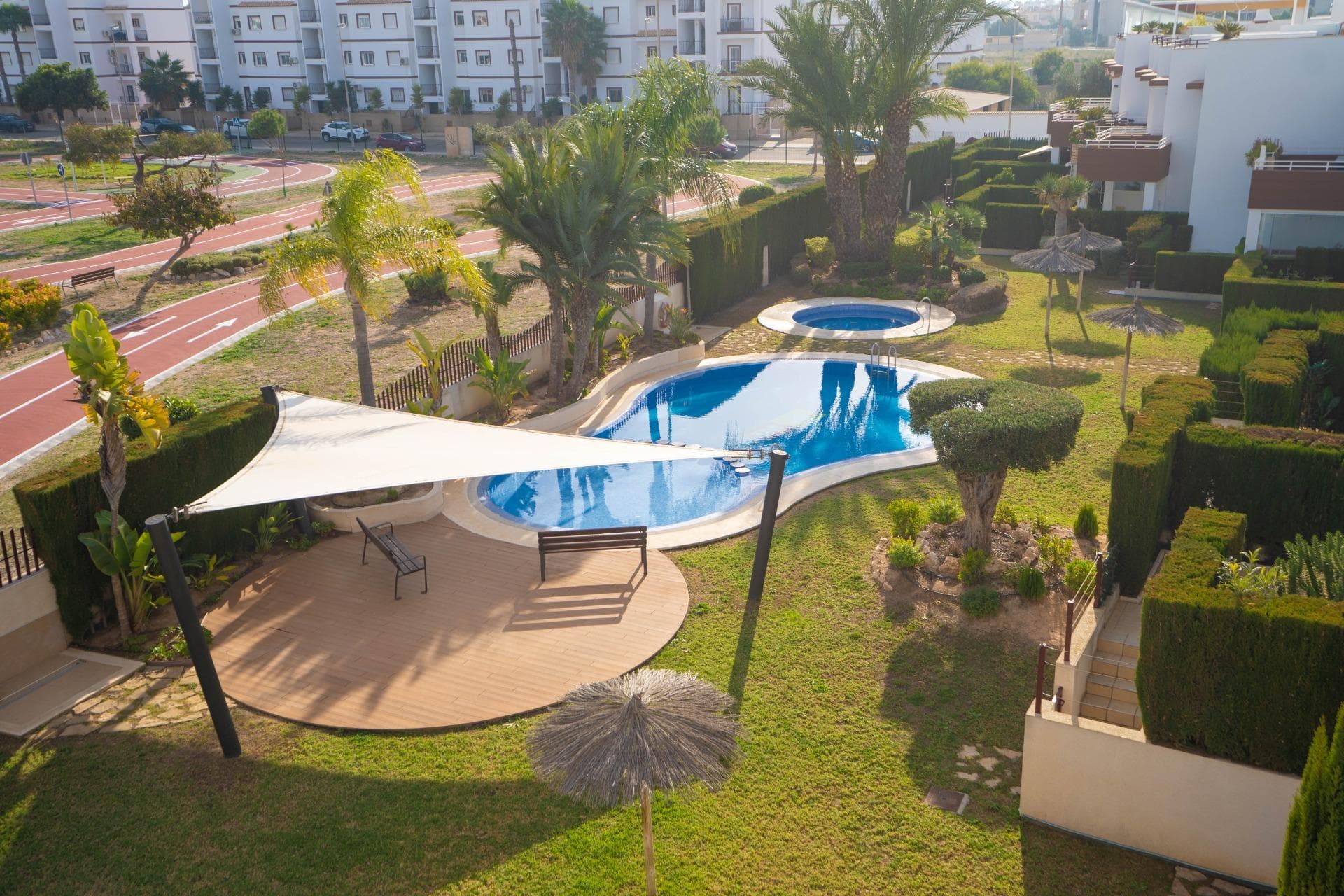 Apartamento Planta Media de 2 dormitorios en Orihuela Costa - 24