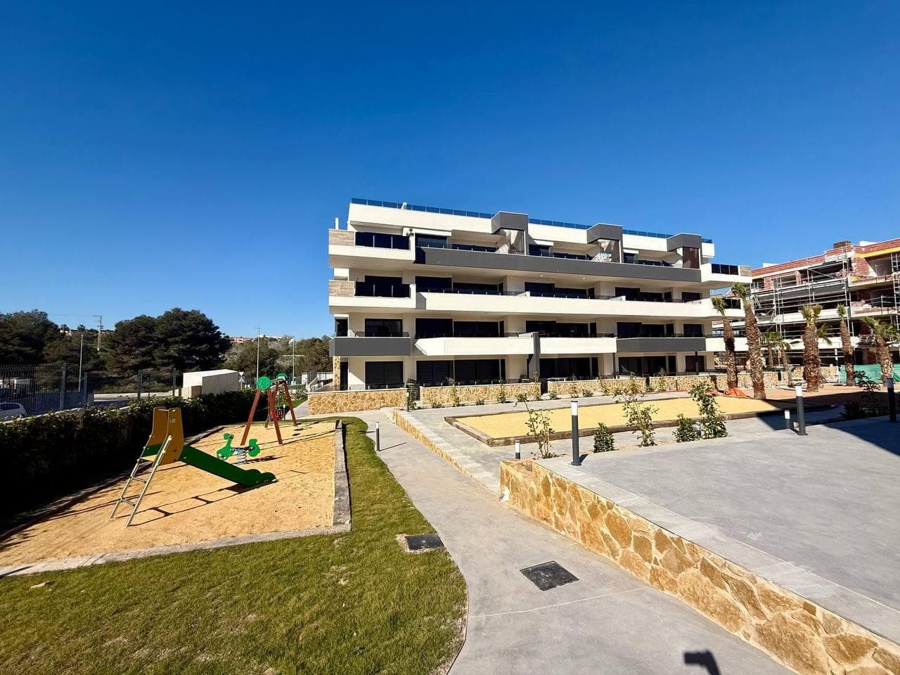 2 bed Penthouse in Orihuela Costa - 11