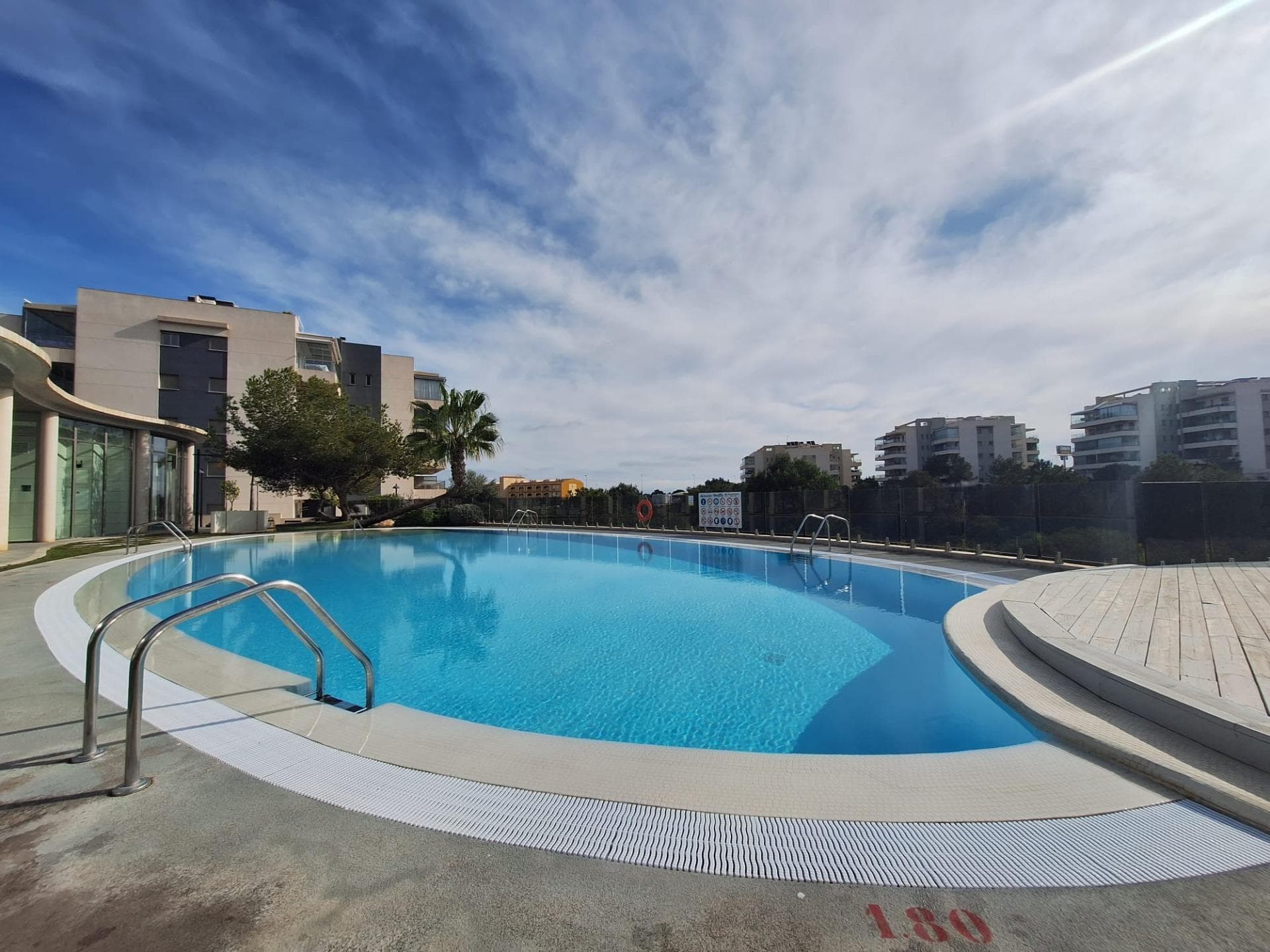 Apartamento Planta Media de 3 dormitorios en Orihuela Costa - 45