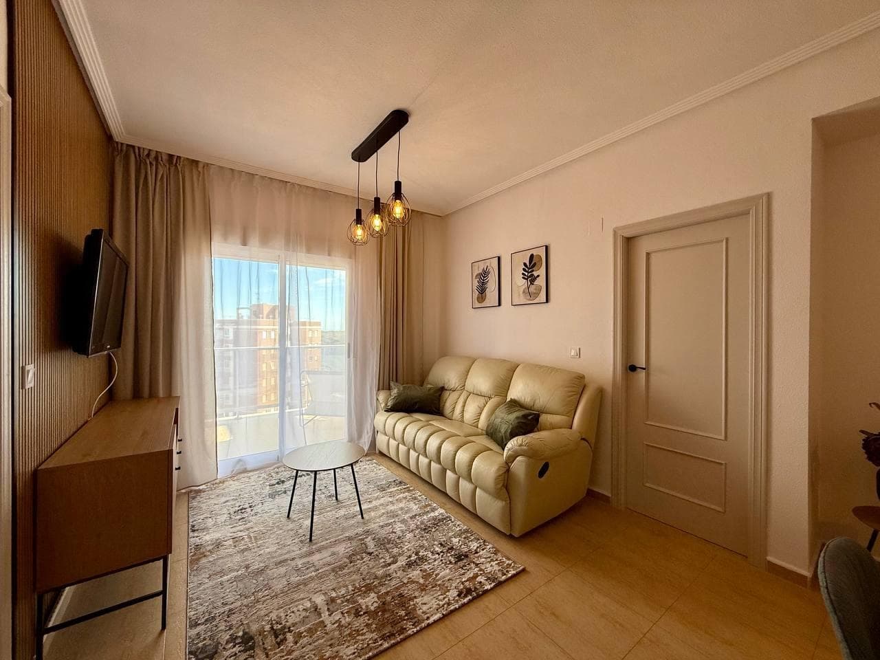 Apartamento Planta Media de 3 dormitorios en Guardamar del Segura - 10