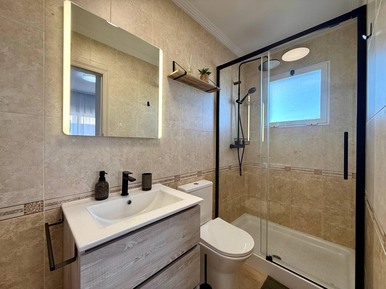 Apartamento Planta Media de 3 dormitorios en Guardamar del Segura - 27