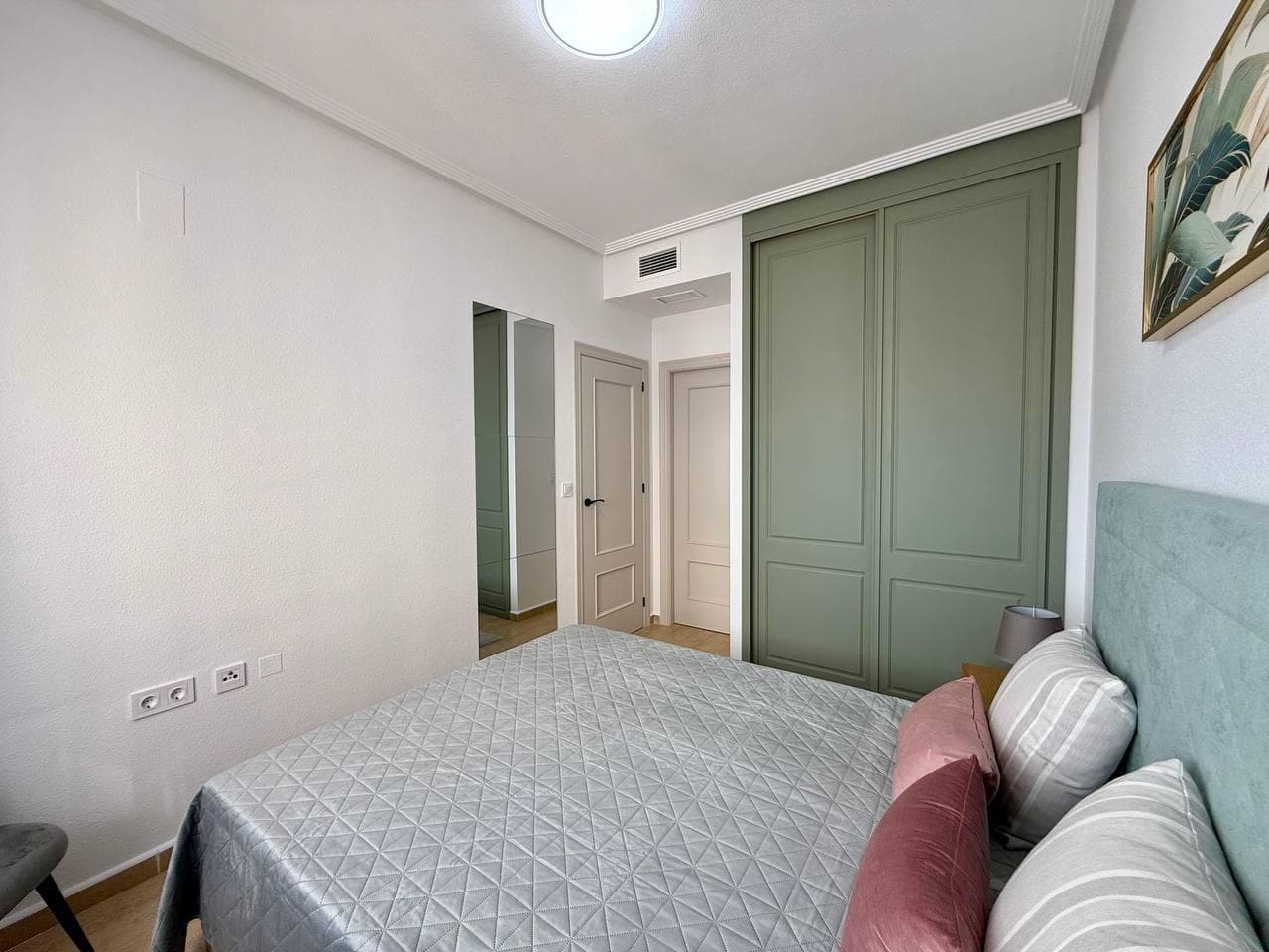 Apartamento Planta Media de 3 dormitorios en Guardamar del Segura - 30