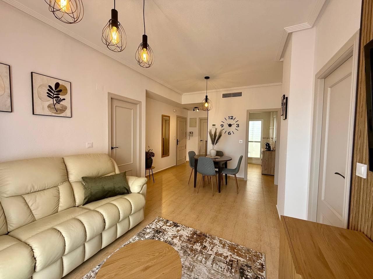 Apartamento Planta Media de 3 dormitorios en Guardamar del Segura - 9