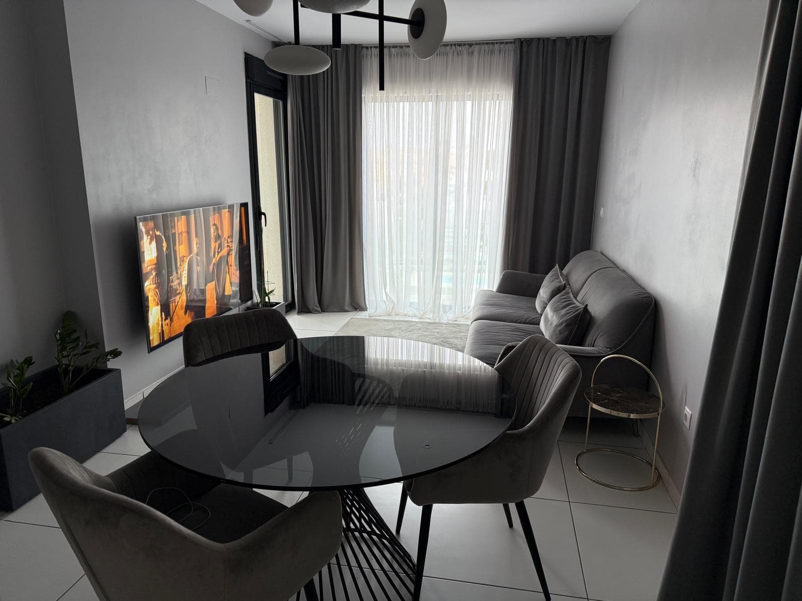 2 bed Middle Floor Apartment in Orihuela Costa - 3