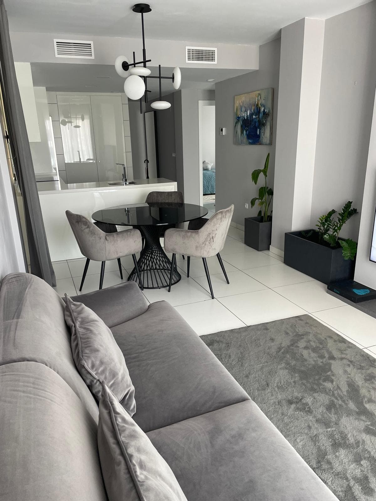 2 bed Middle Floor Apartment in Orihuela Costa - 7