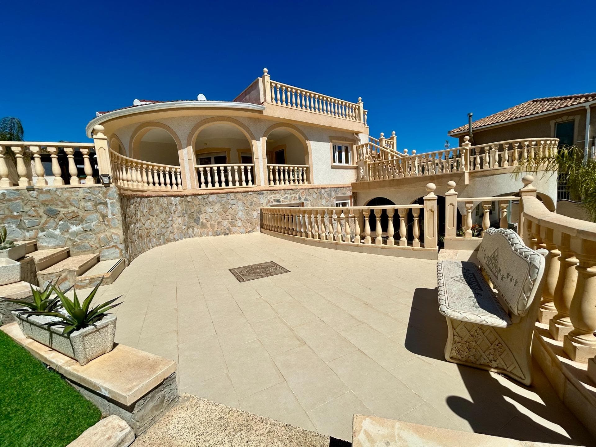 Villa - Chalet de 5 dormitorios en Ciudad Quesada - 39