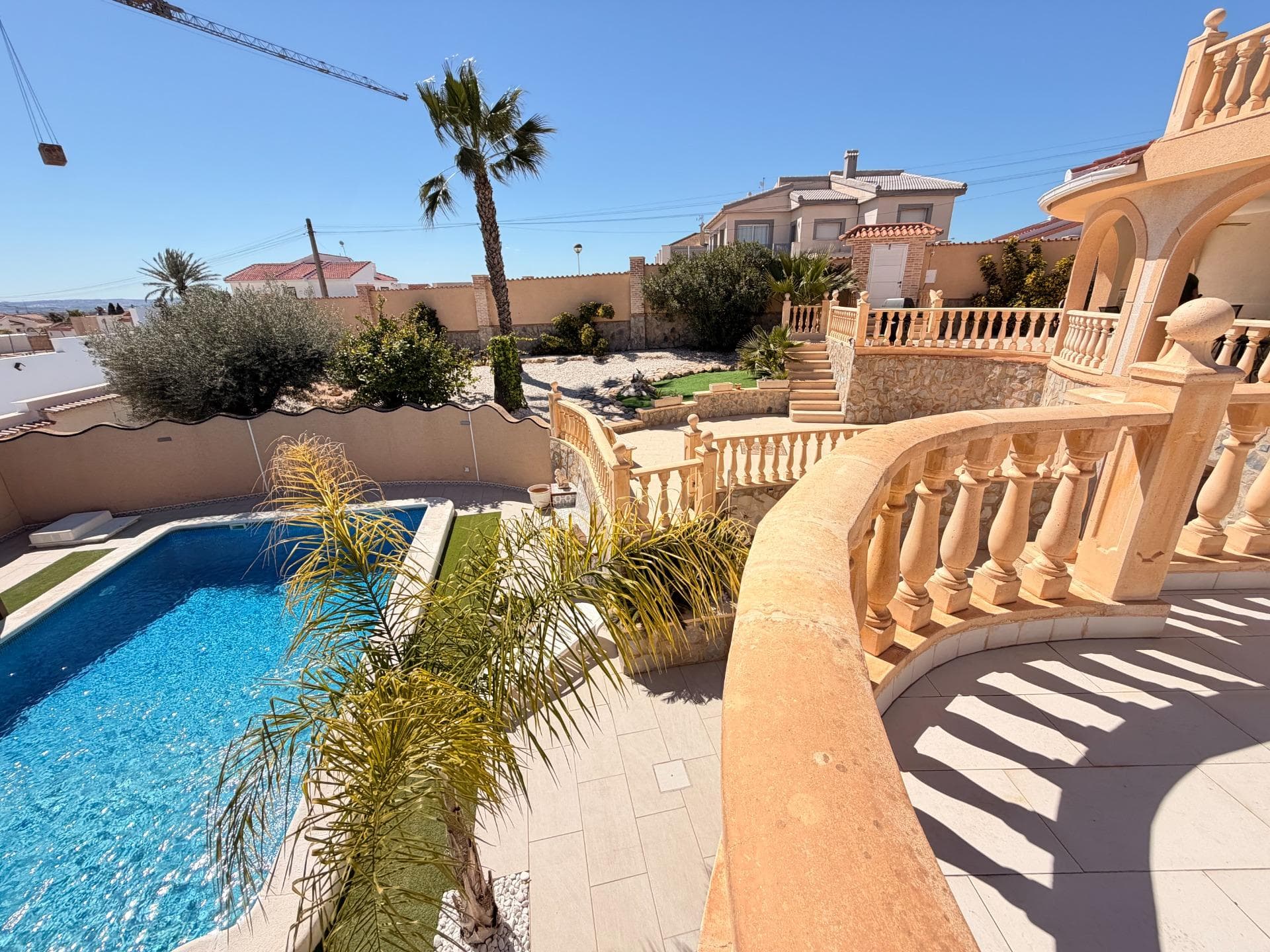 Villa - Chalet de 5 dormitorios en Ciudad Quesada - 4