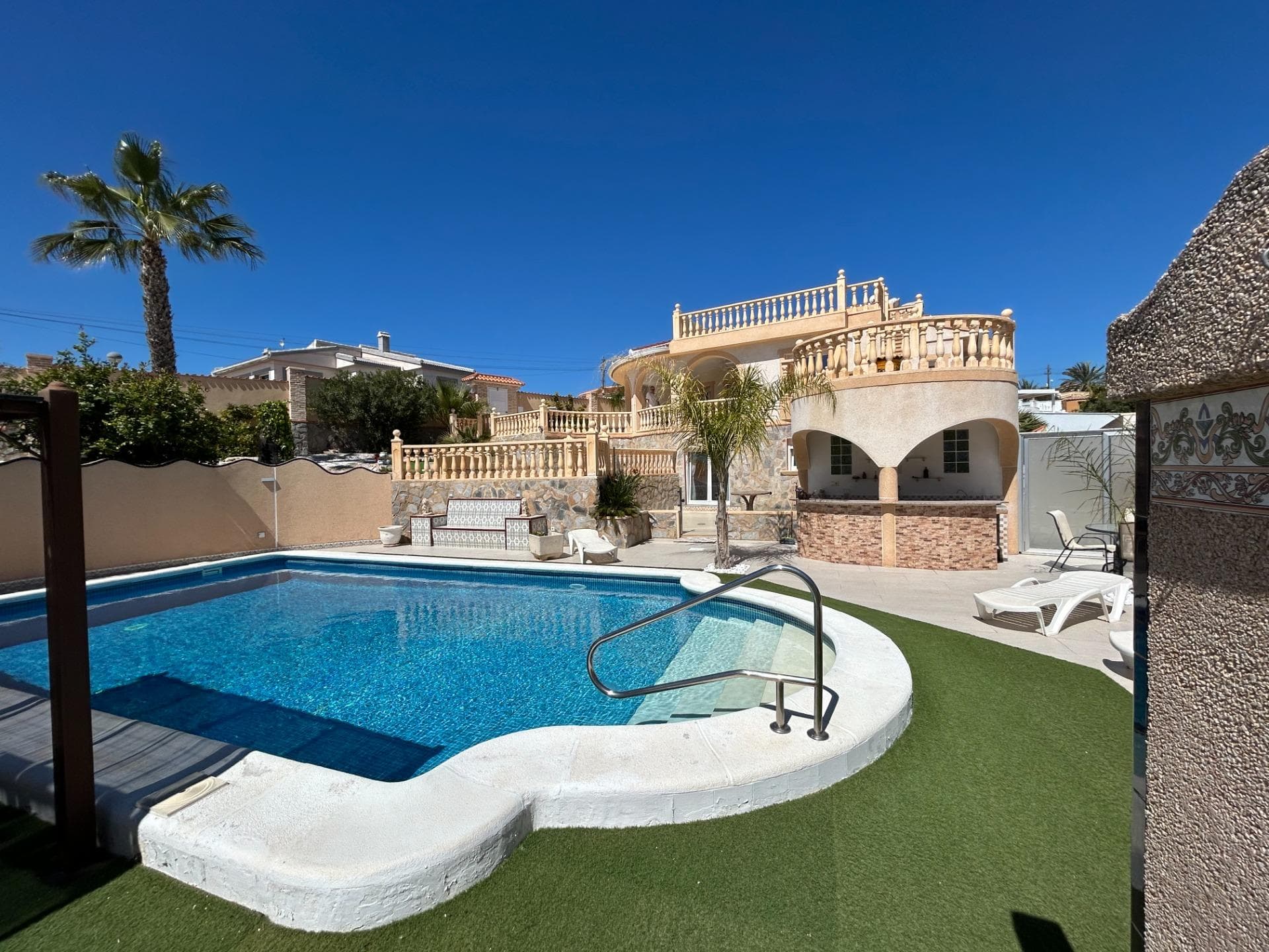 Villa - Chalet de 5 dormitorios en Ciudad Quesada - 45