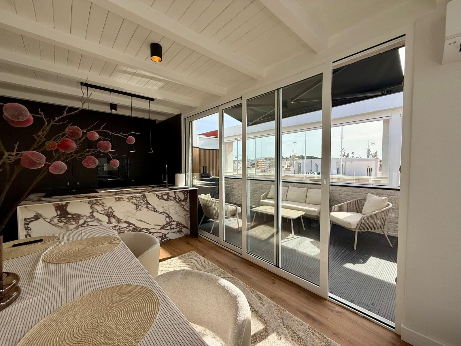 4 bed Middle Floor Apartment in Guardamar del Segura - 10