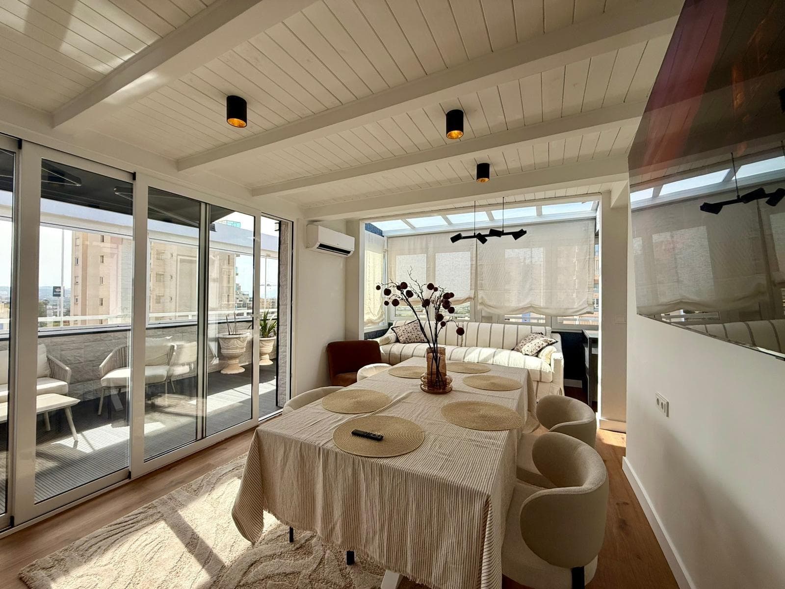 4 bed Middle Floor Apartment in Guardamar del Segura - 15