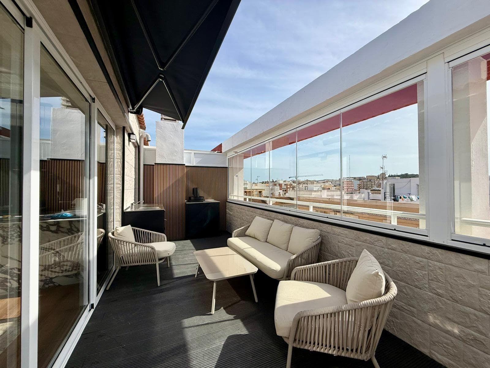 4 bed Middle Floor Apartment in Guardamar del Segura - 23