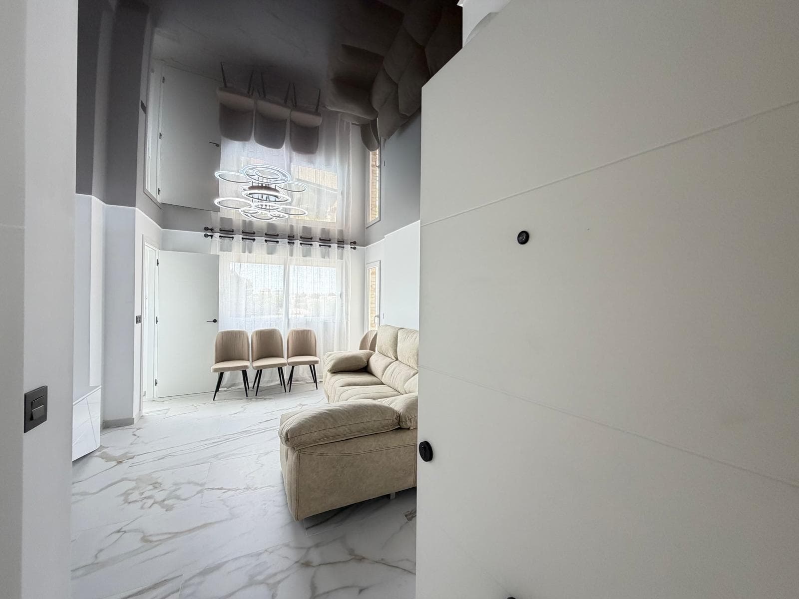 1 bed Middle Floor Apartment in Orihuela Costa - 2