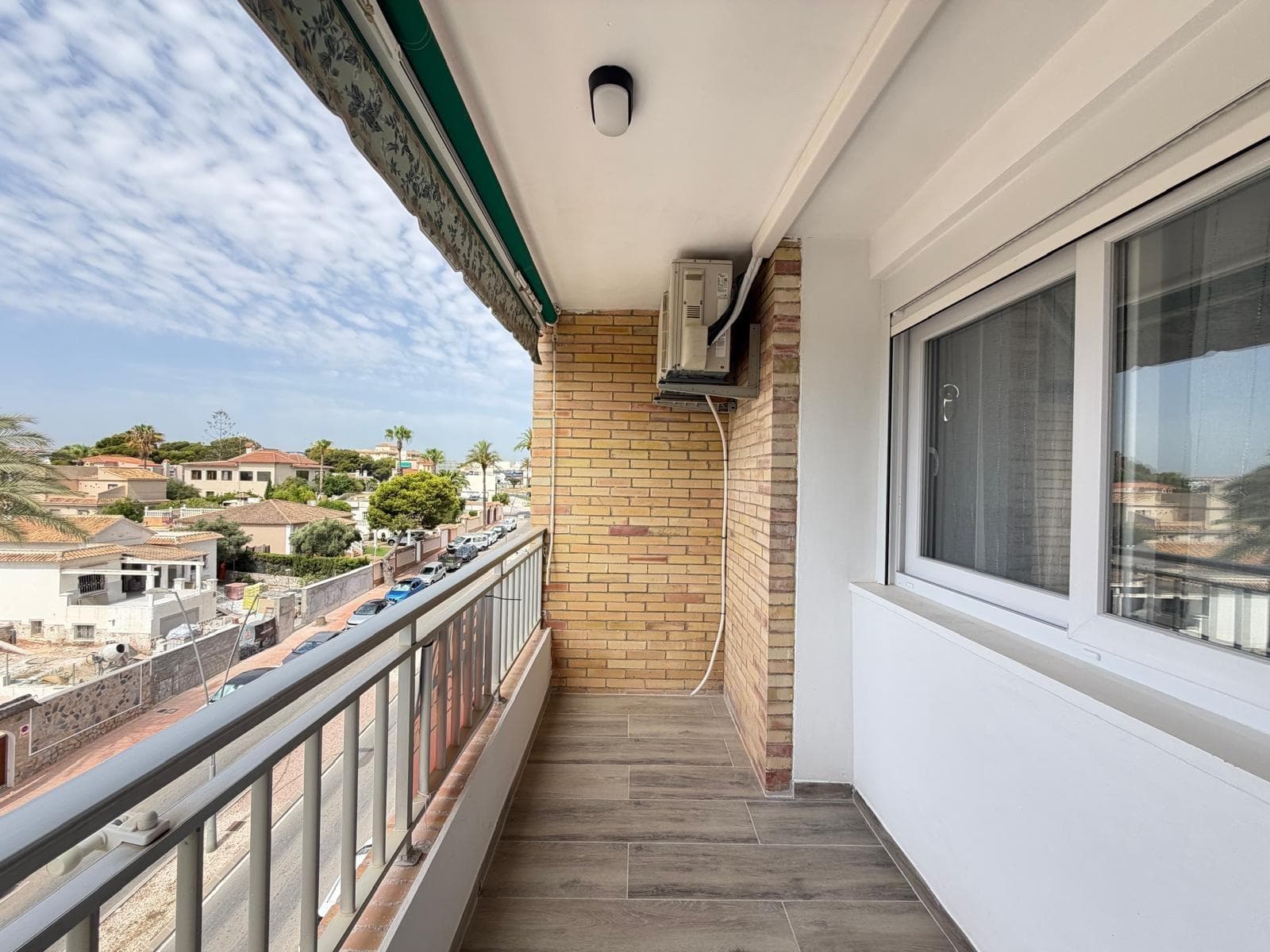 1 bed Middle Floor Apartment in Orihuela Costa - 38
