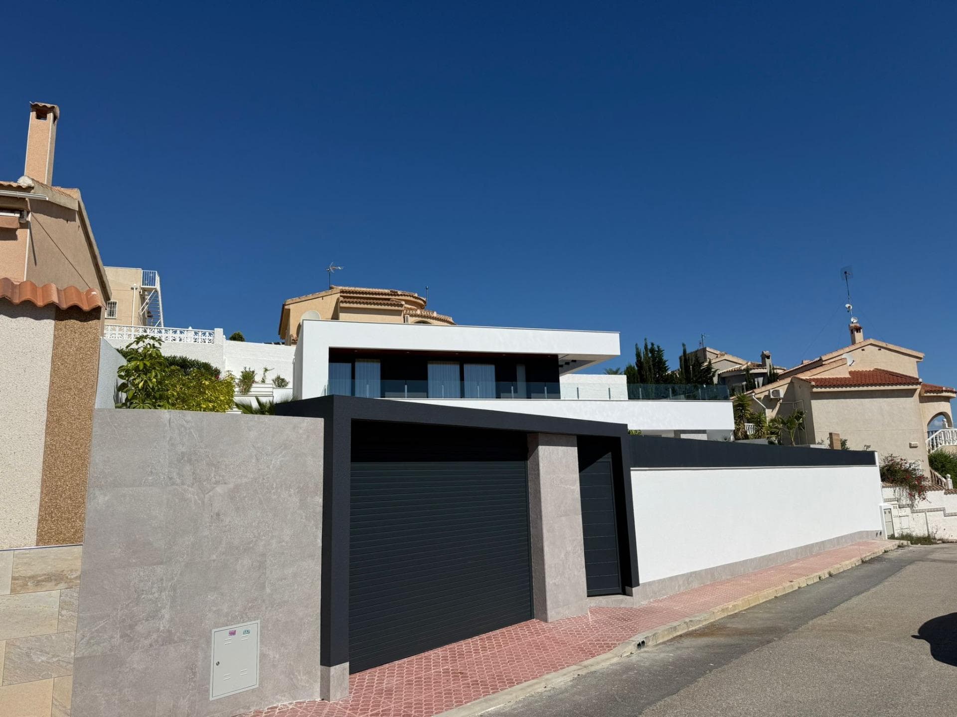 Villa - Chalet de 4 dormitorios en Ciudad Quesada - 2