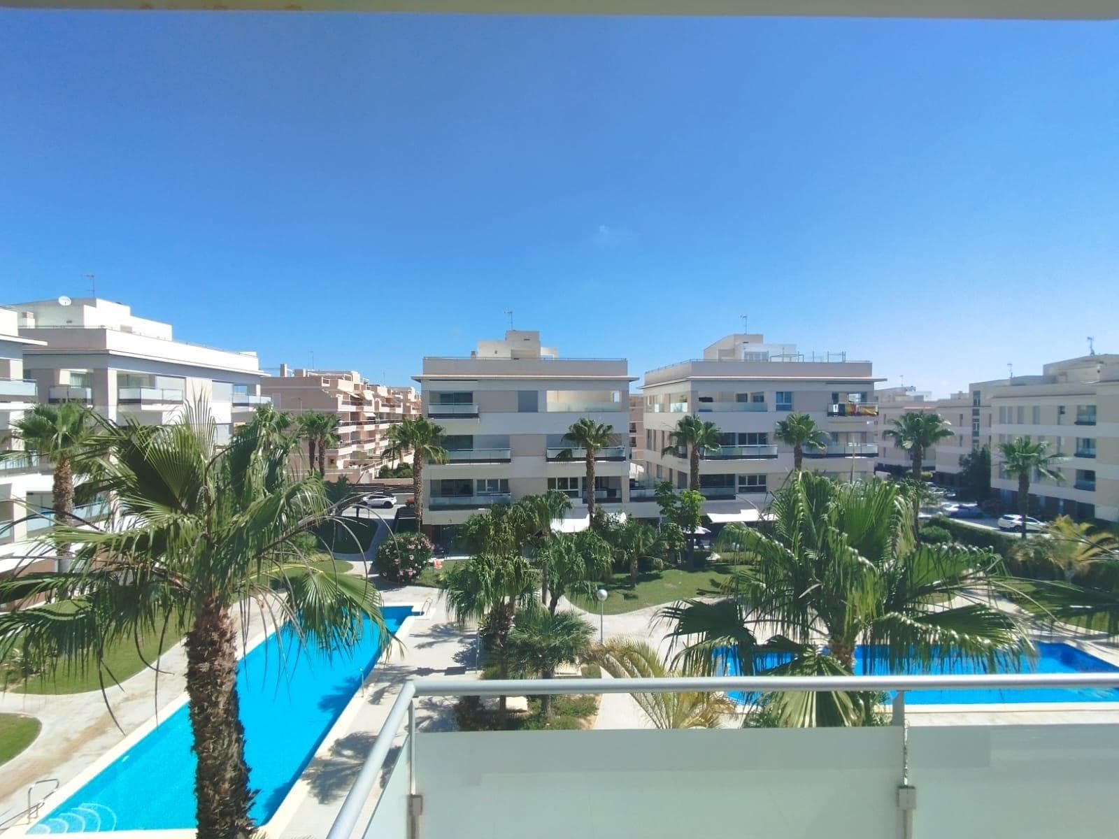 Apartamento Planta Media de 2 dormitorios en Orihuela Costa - 1