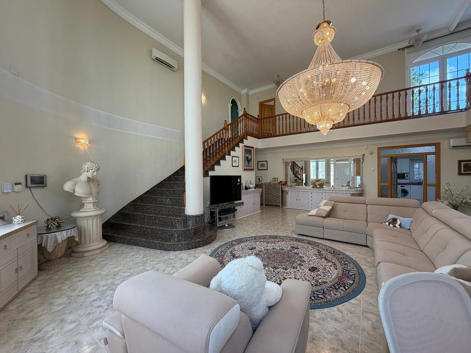 6 bed Detached Villa in Rojales - 12