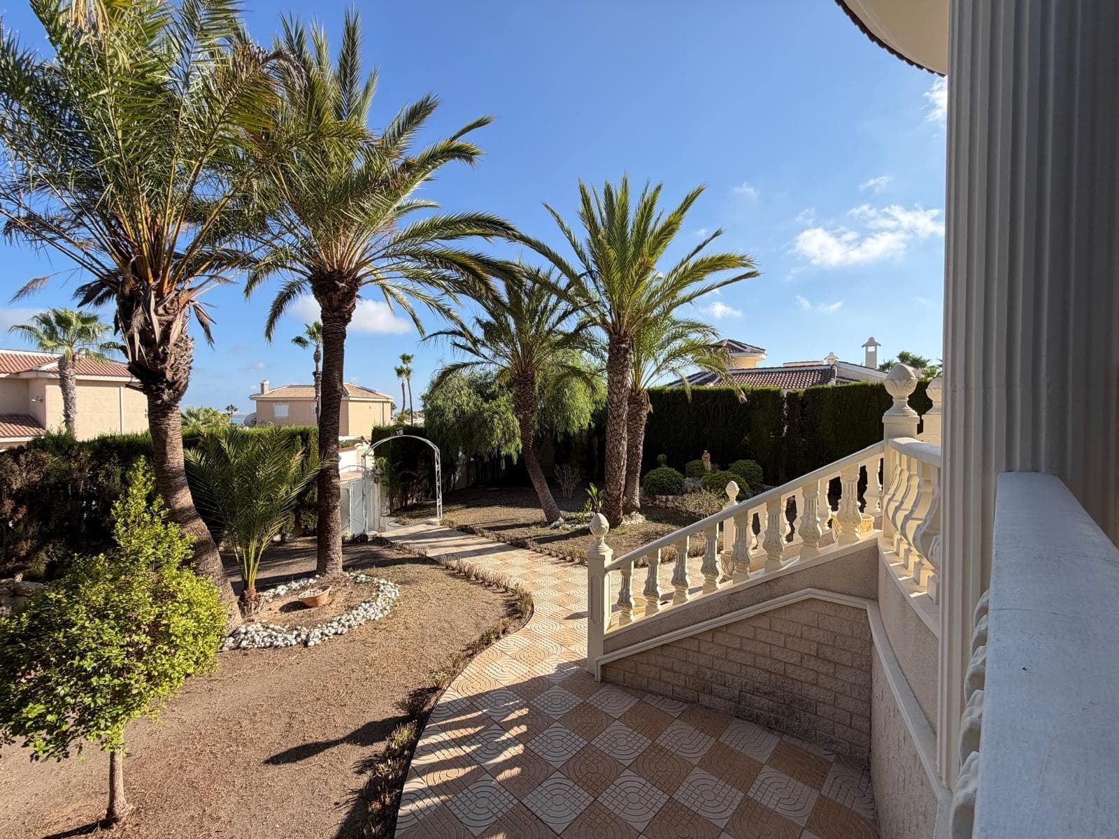 6 bed Detached Villa in Rojales - 9