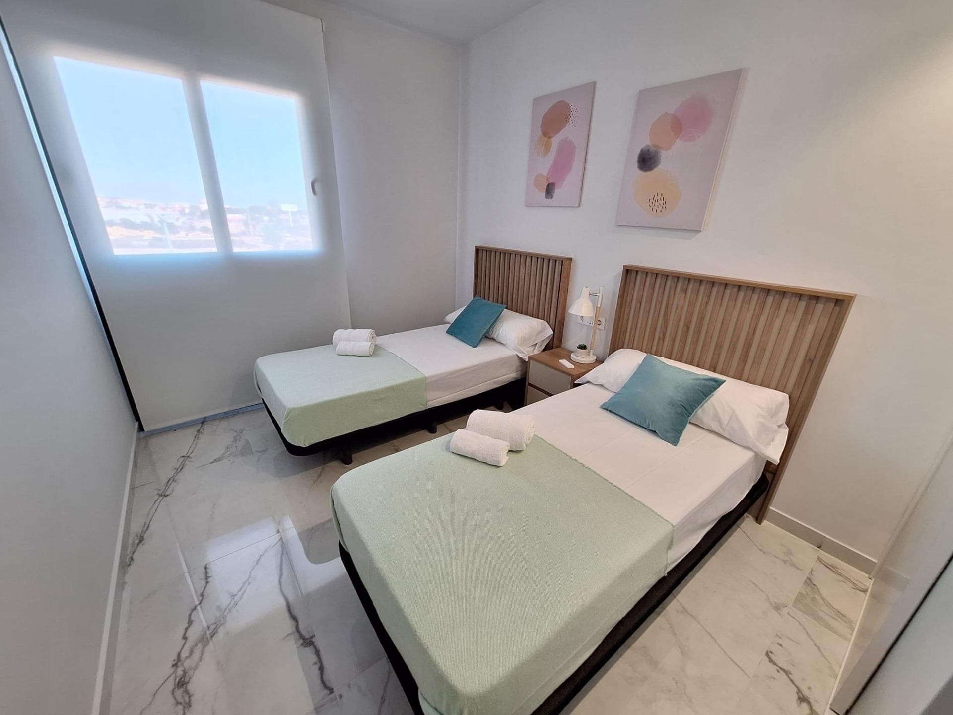 2 bed Middle Floor Apartment in Orihuela Costa - 13
