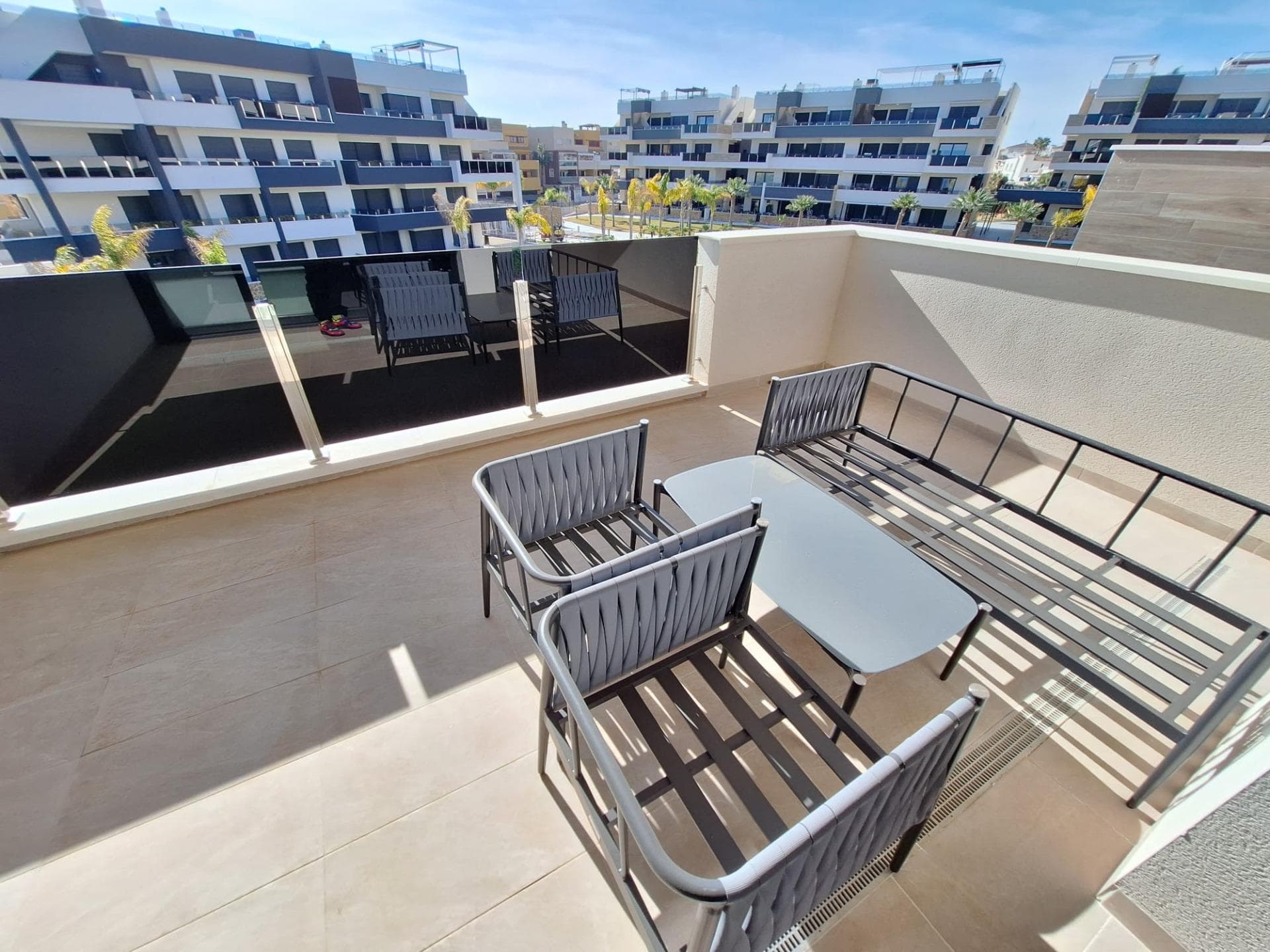 2 bed Middle Floor Apartment in Orihuela Costa - 3