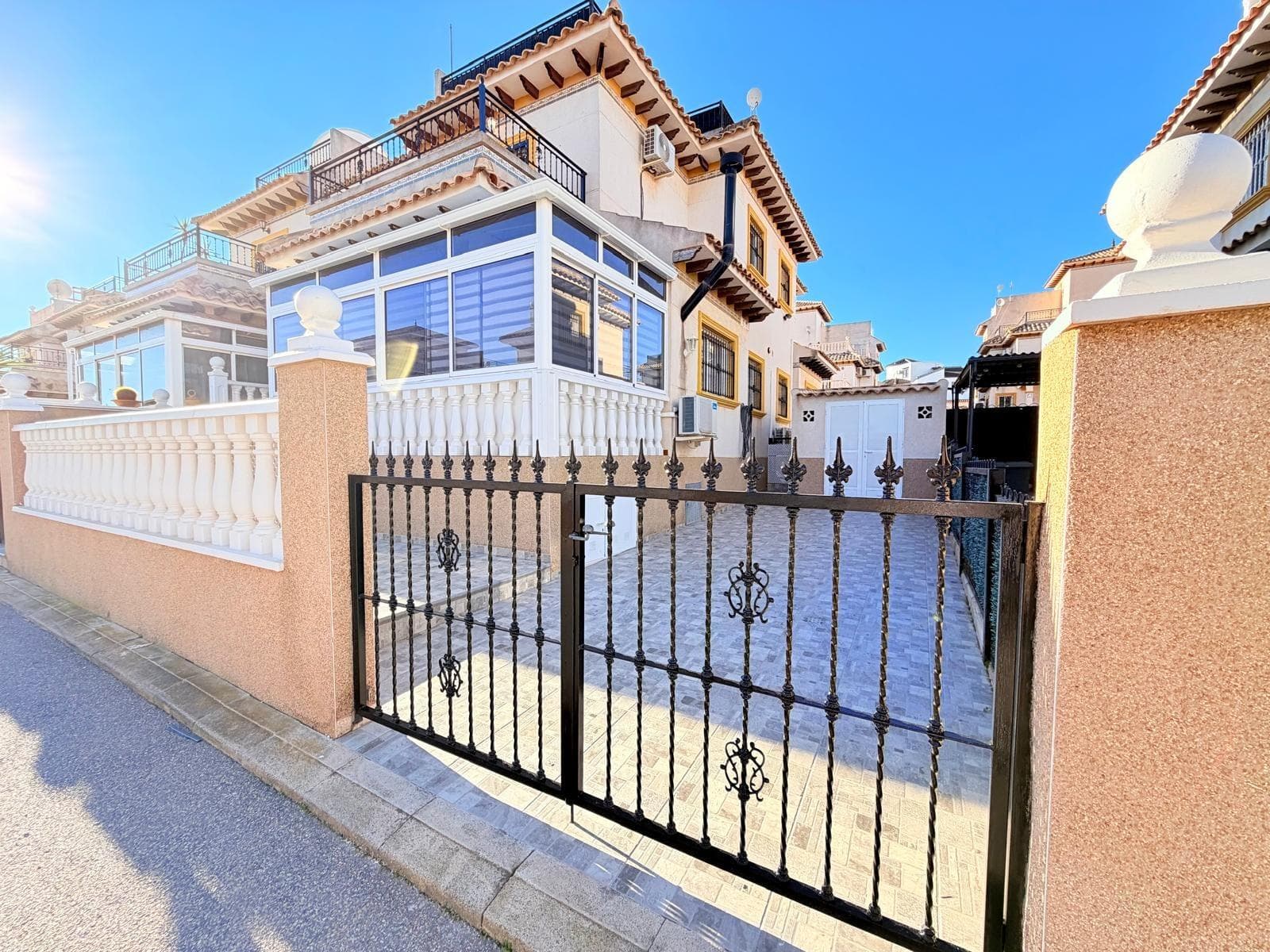 Geschakelde Woning met 2 slaapkamers in Orihuela Costa - 2