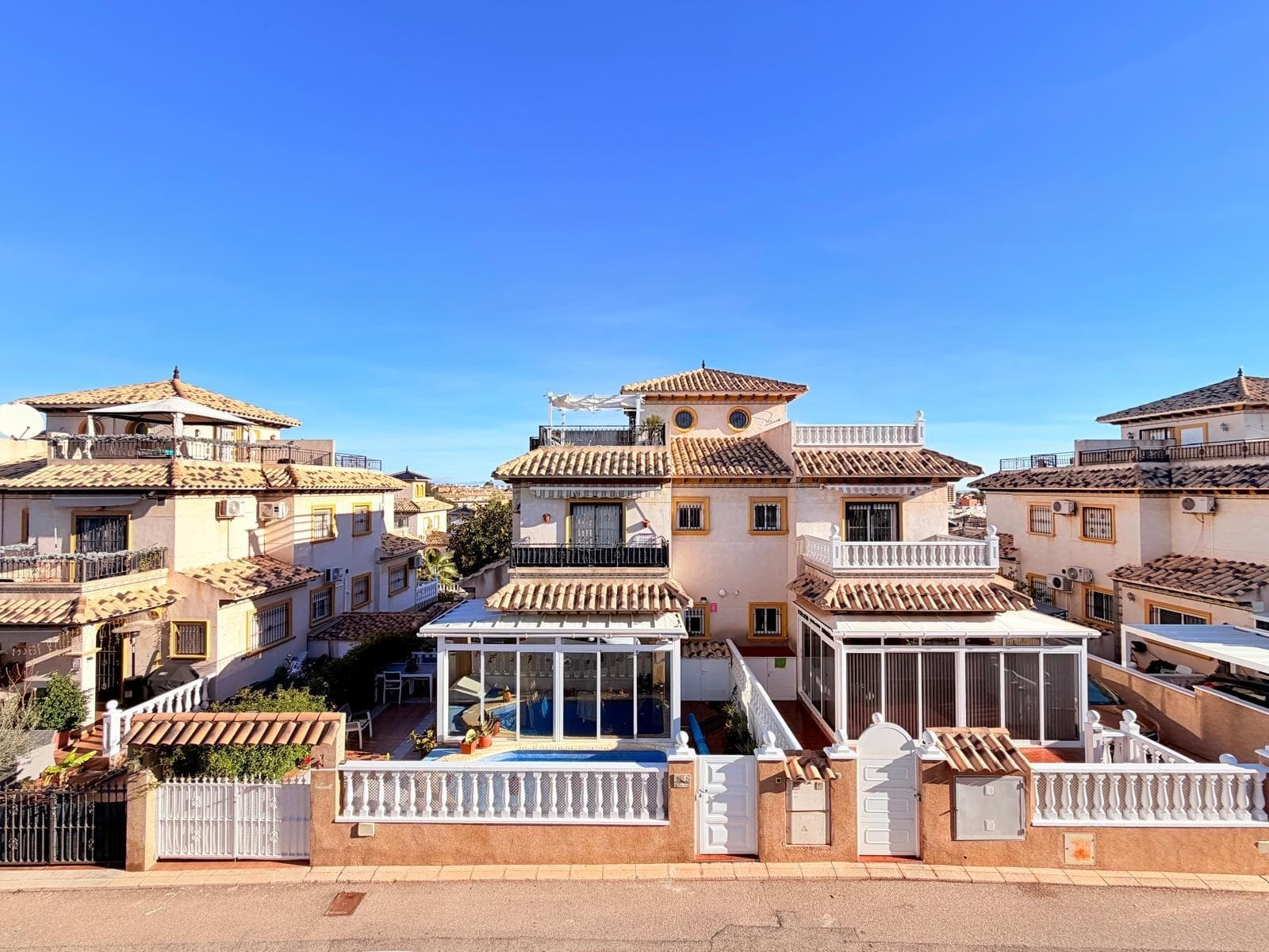 Geschakelde Woning met 2 slaapkamers in Orihuela Costa - 36
