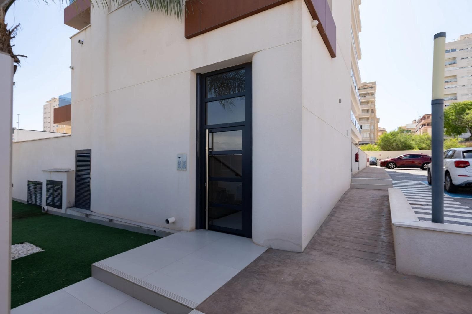 Apartamento Planta Media de 2 dormitorios en Guardamar del Segura - 15