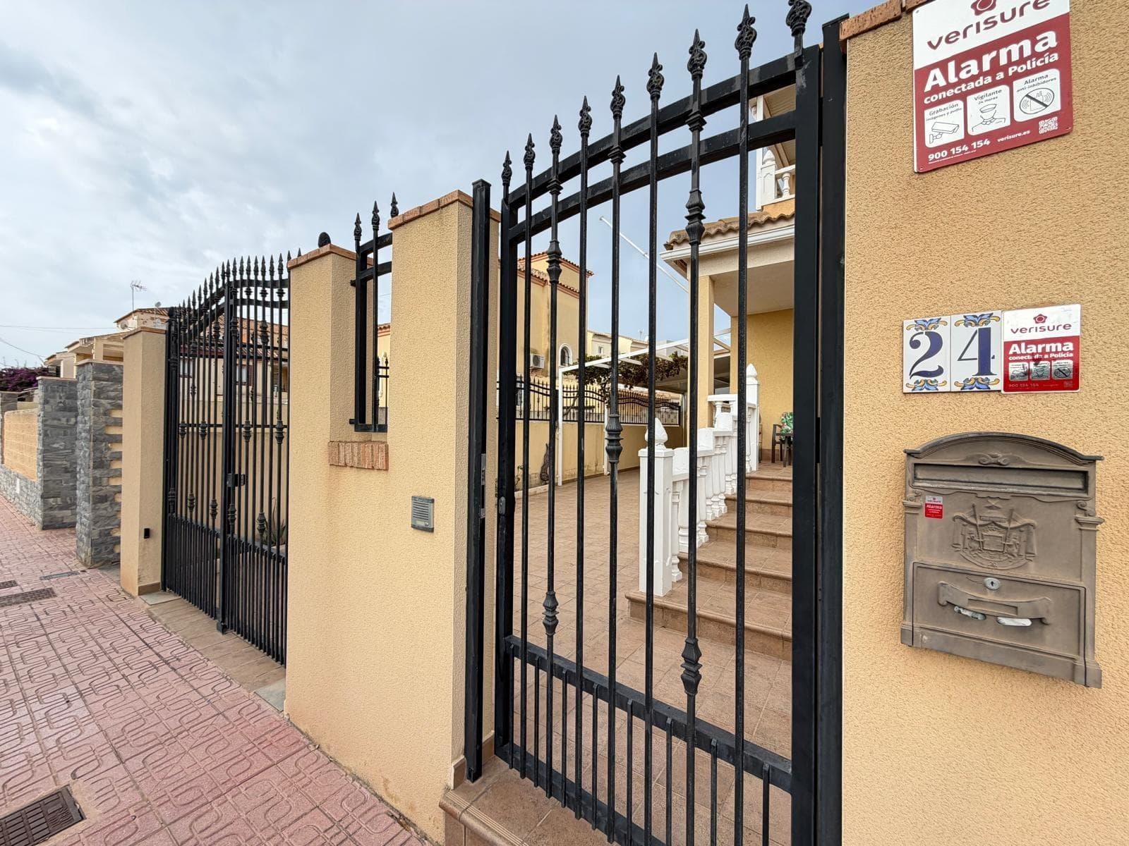 Villa - Chalet de 4 dormitorios en Orihuela Costa - 3