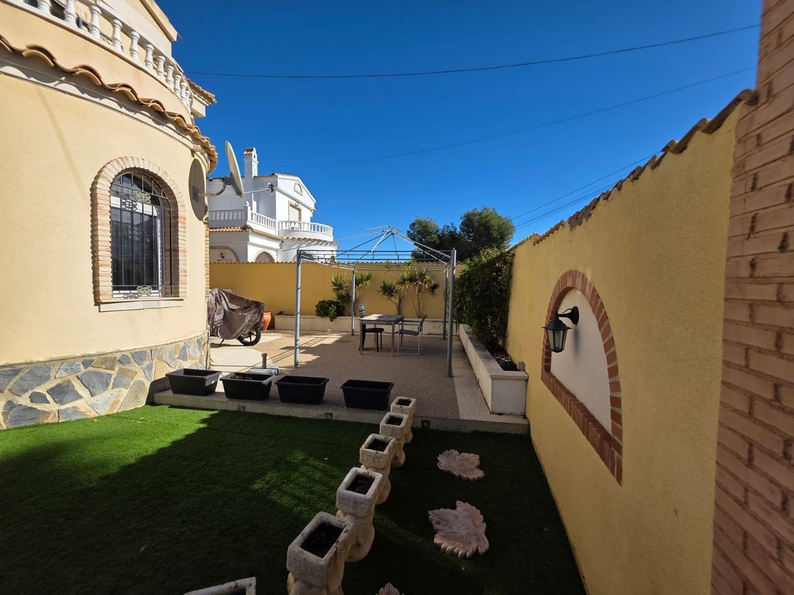Vrijstaande Villa met 4 slaapkamers in Orihuela Costa - 20