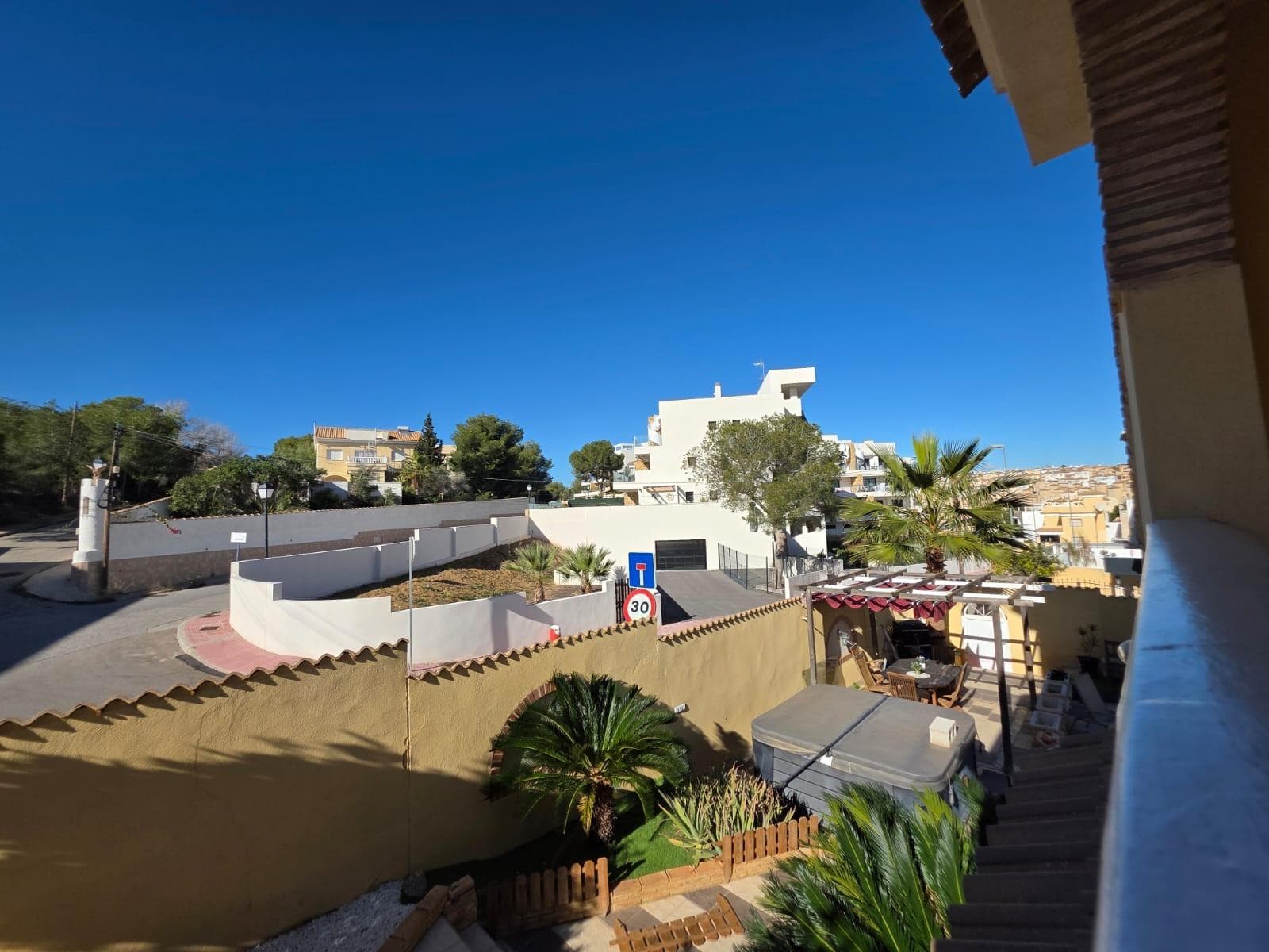 Vrijstaande Villa met 4 slaapkamers in Orihuela Costa - 30