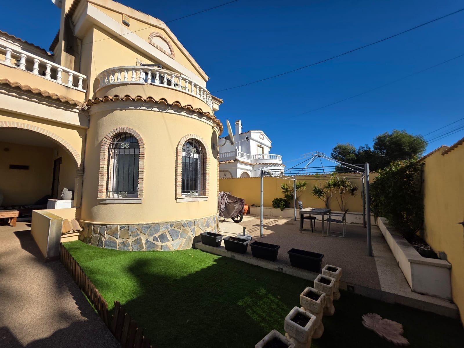 Vrijstaande Villa met 4 slaapkamers in Orihuela Costa - 5