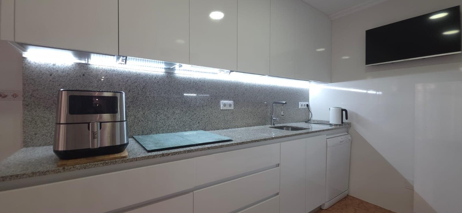 Pareada de 4 dormitorios en Santiago de la Ribera - 39