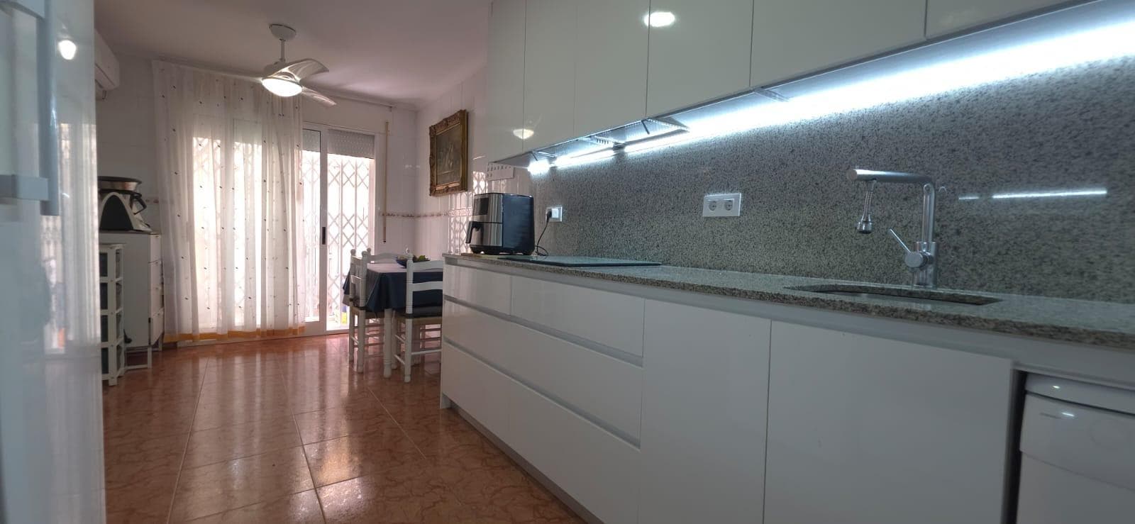 Pareada de 4 dormitorios en Santiago de la Ribera - 42