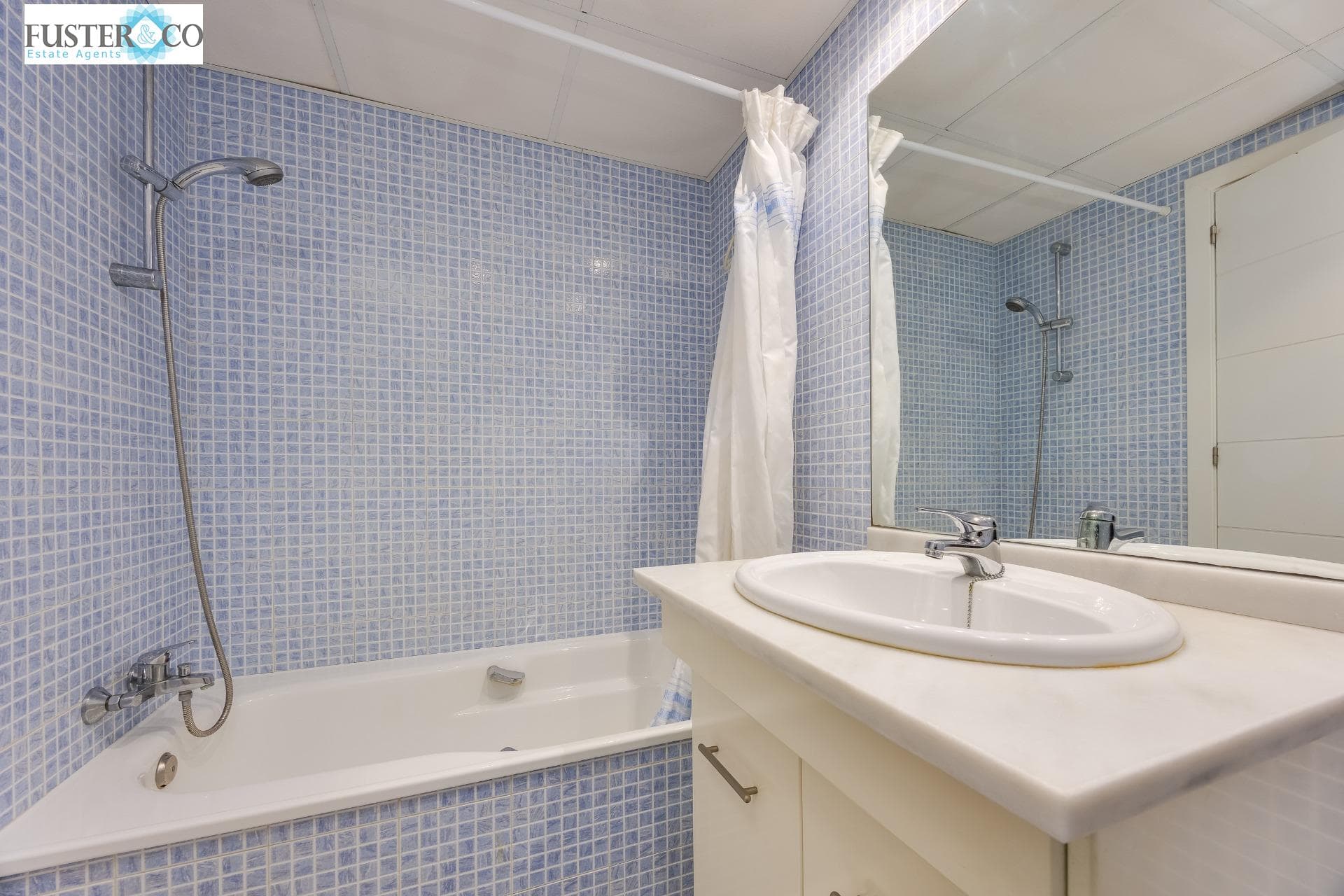 Tussenverdieping Appartement met 2 slaapkamers in Orihuela Costa - 23