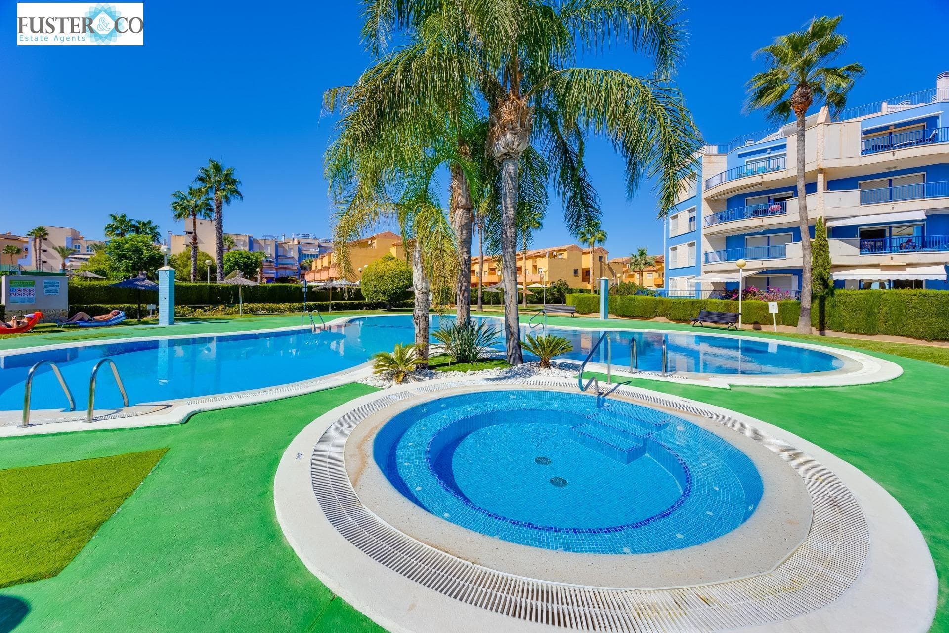Tussenverdieping Appartement met 2 slaapkamers in Orihuela Costa - 32