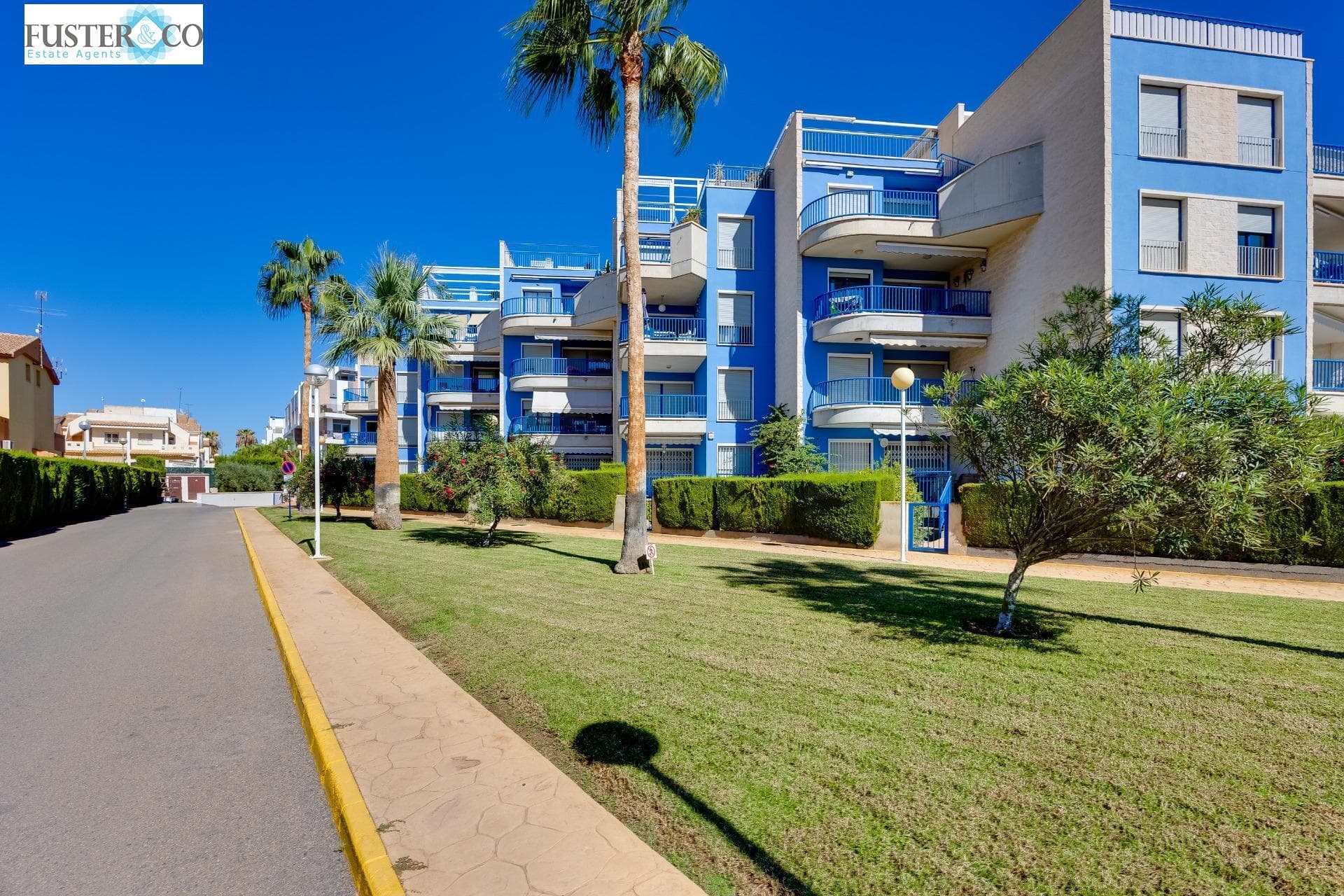 Tussenverdieping Appartement met 2 slaapkamers in Orihuela Costa - 37
