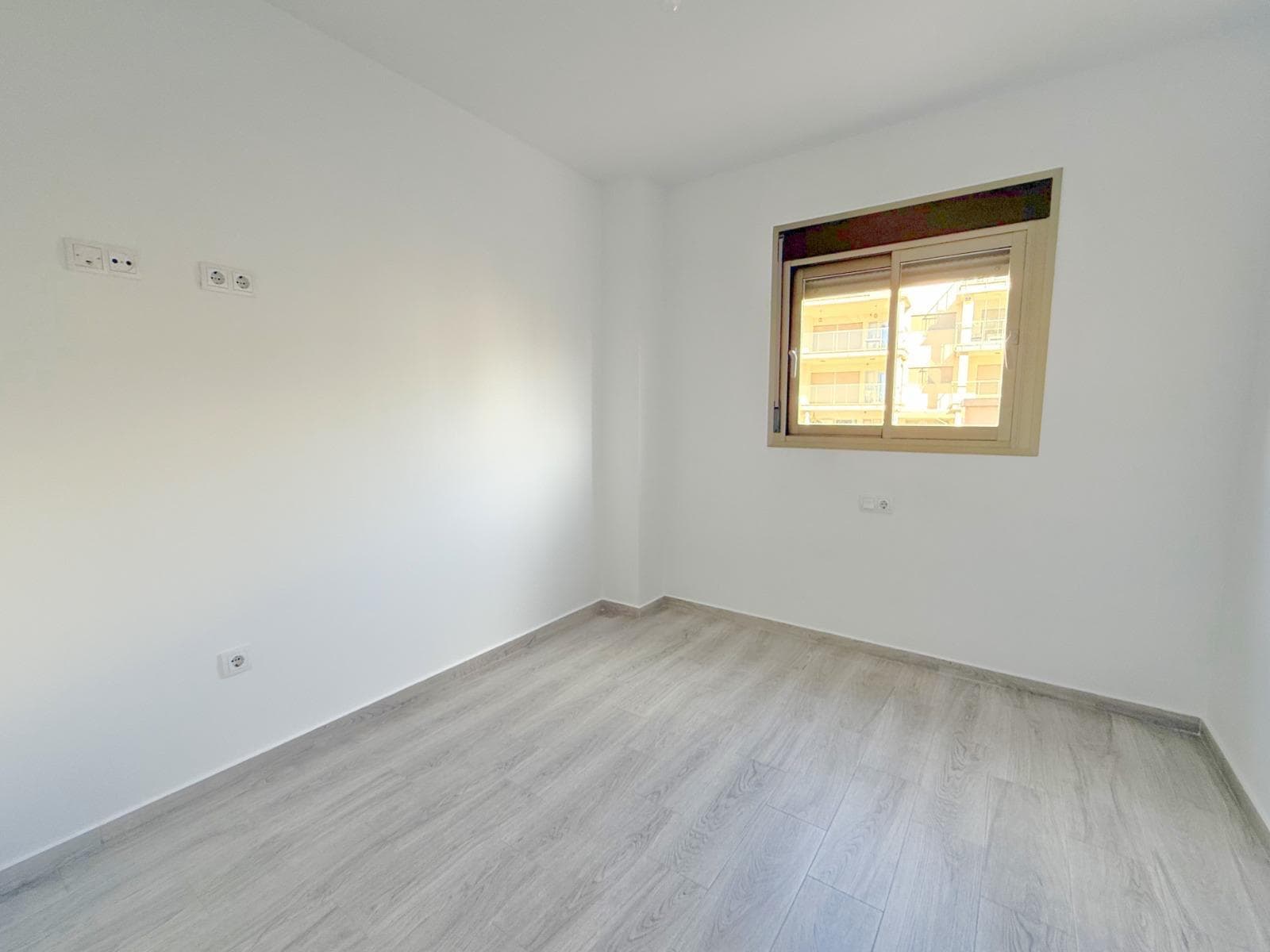 Apartamento Planta Media de 3 dormitorios en Orihuela Costa - 15