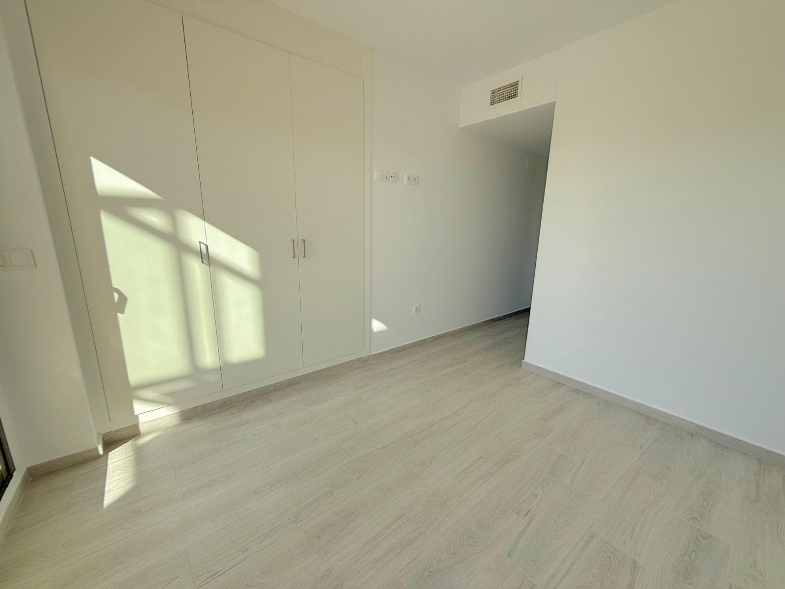 Apartamento Planta Media de 3 dormitorios en Orihuela Costa - 27
